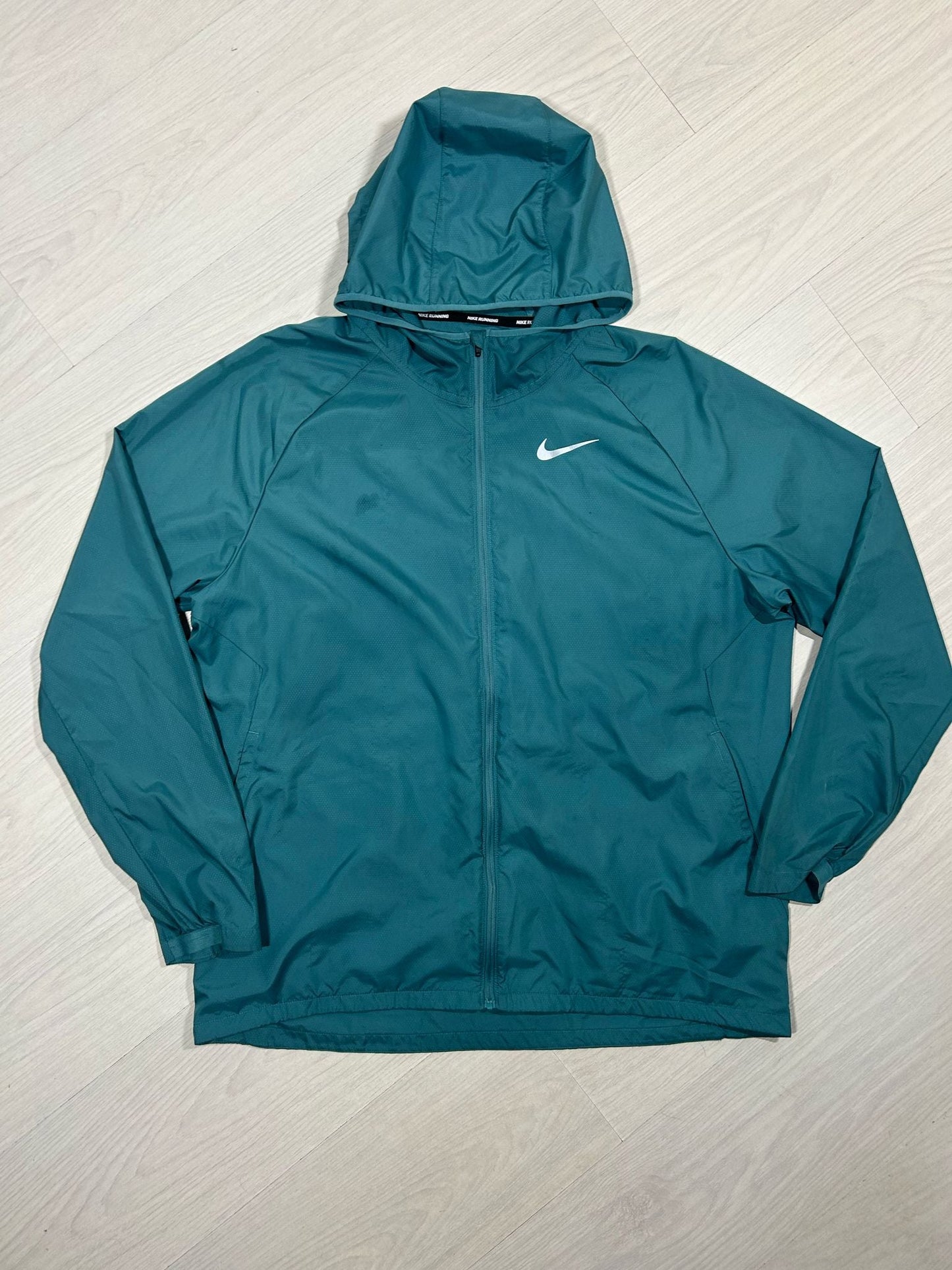 *OUTLET* Nike Windrunner - XL - Active Supply