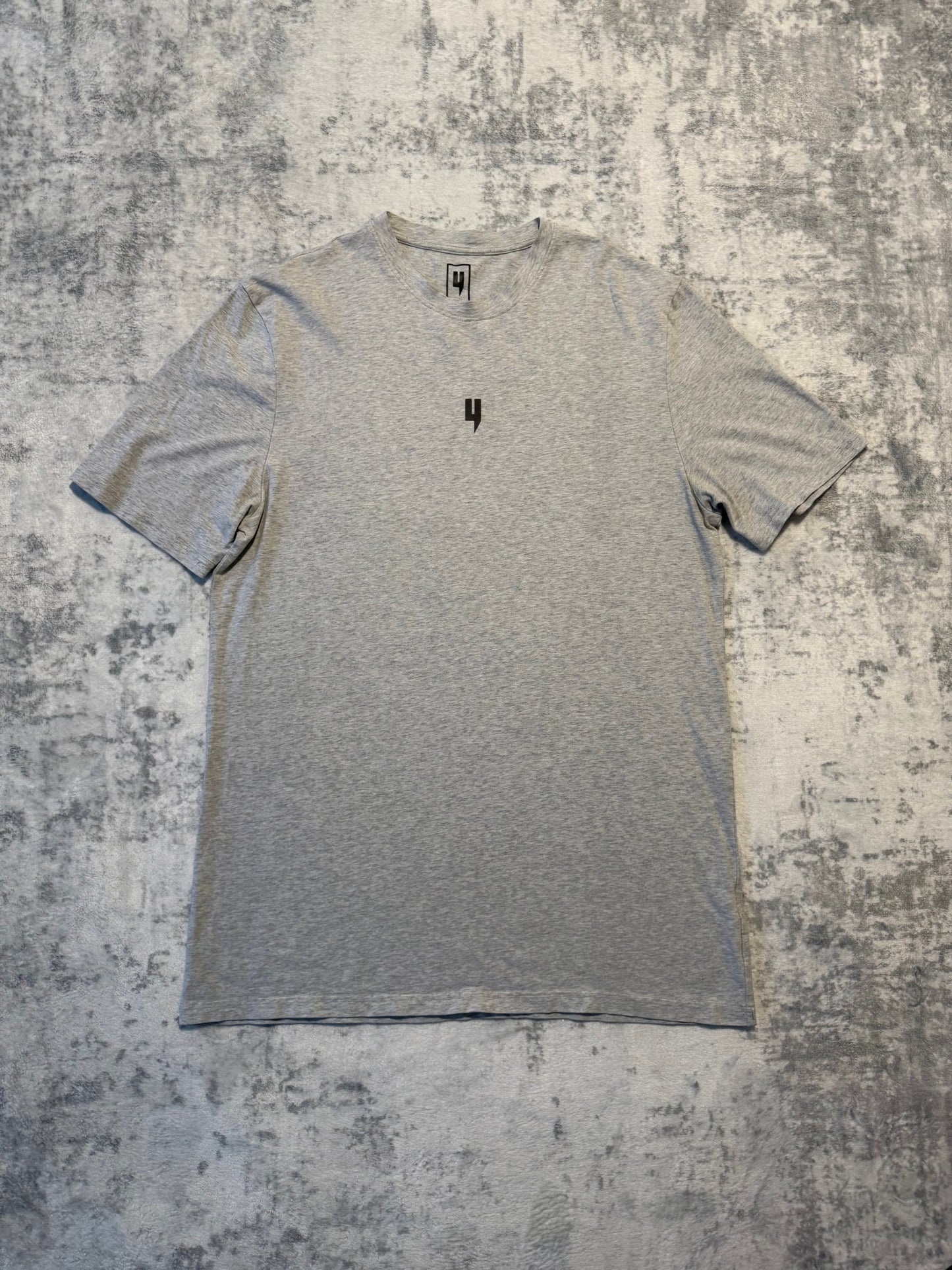*OUTLET* Yelir World T Shirt - L - Active Supply