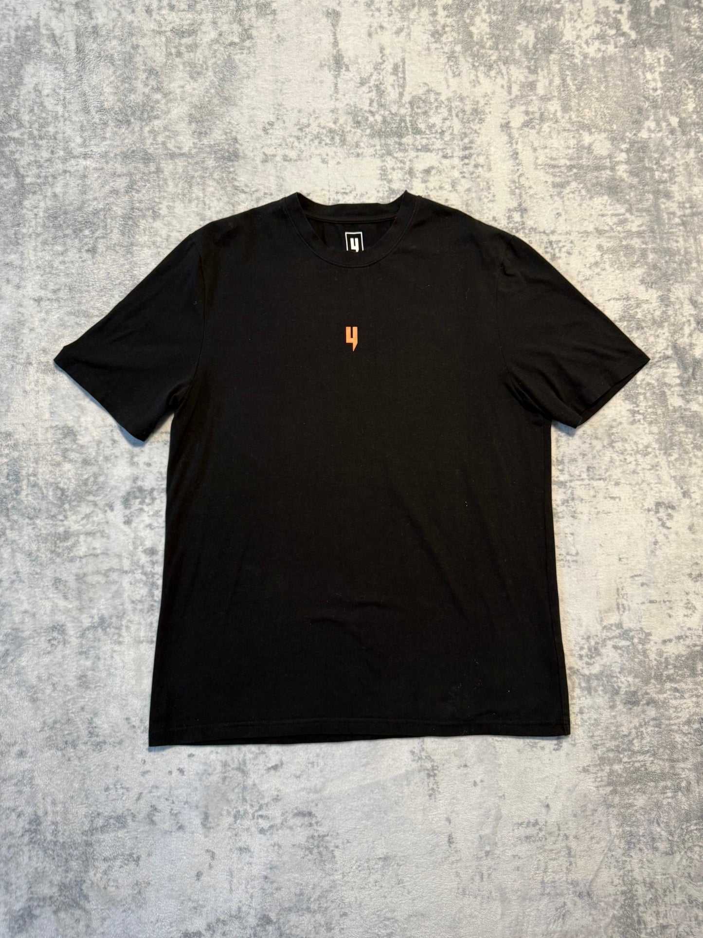 *OUTLET* Yelir World T Shirt - L - Active Supply