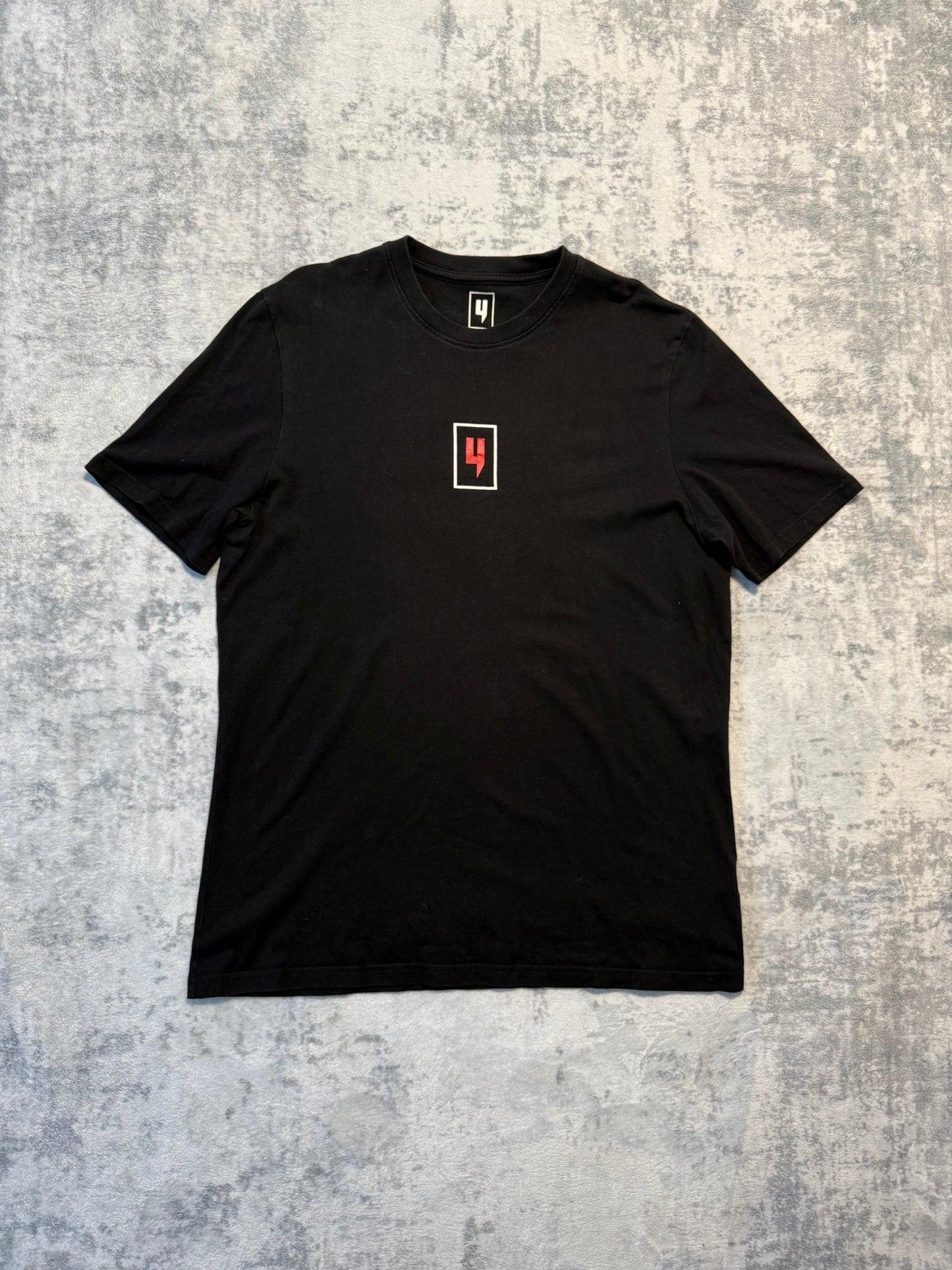 *OUTLET* Yelir World T Shirt - XL - Active Supply