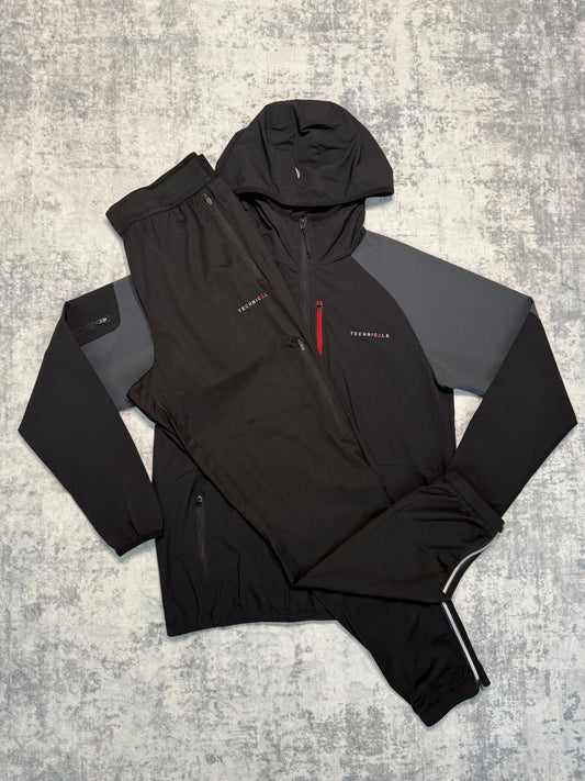 Technicals Tracksuit - M/L - Active Supply