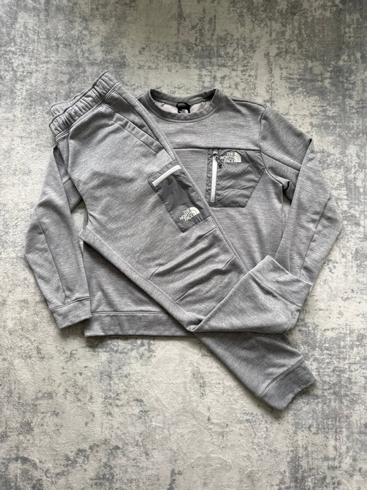 The North Face Tracksuit - L - Active Supply