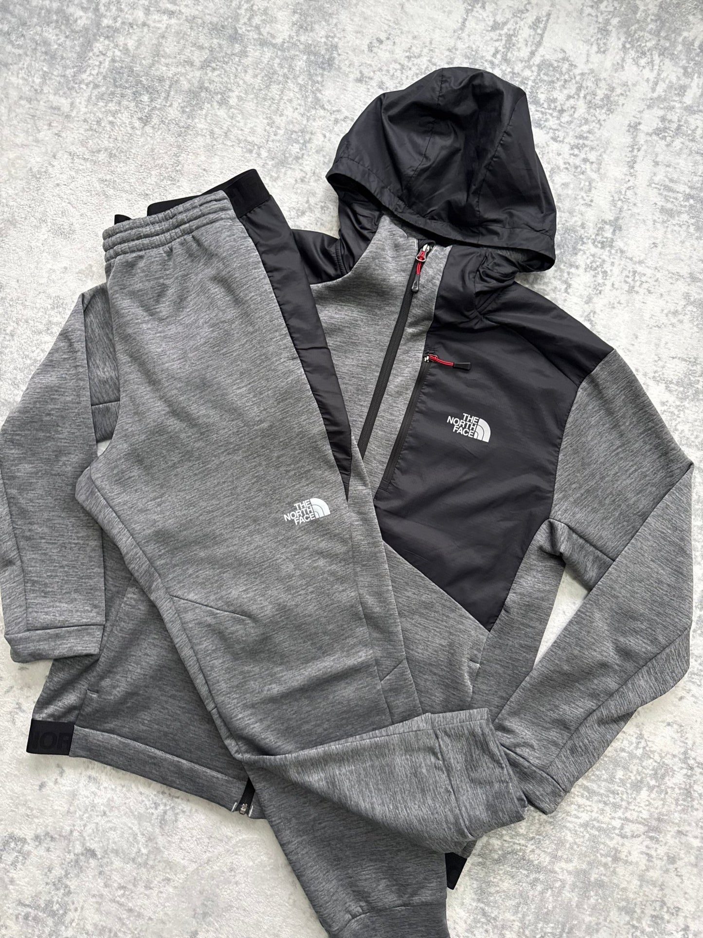 The North Face Tracksuit - L - Active Supply