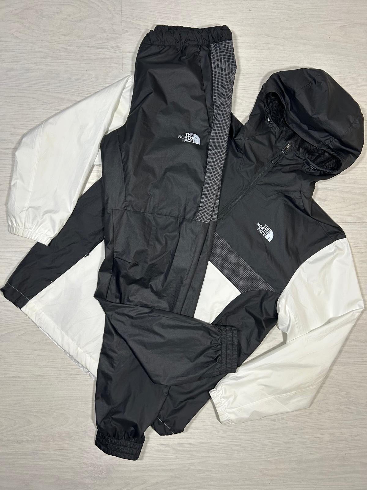 The North Face Tracksuit - L/M - Active Supply