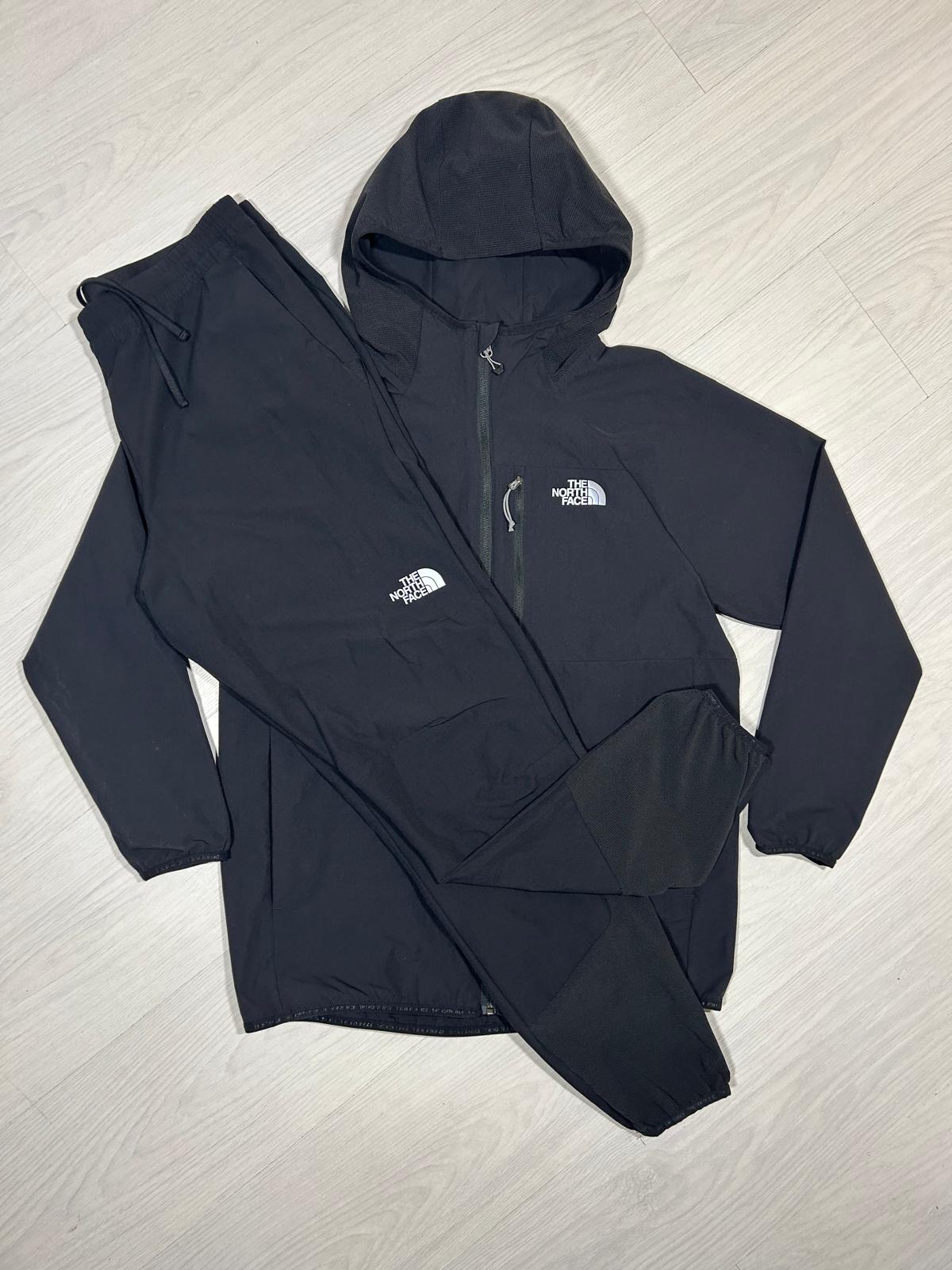 The North Face Tracksuit - M/S - Active Supply