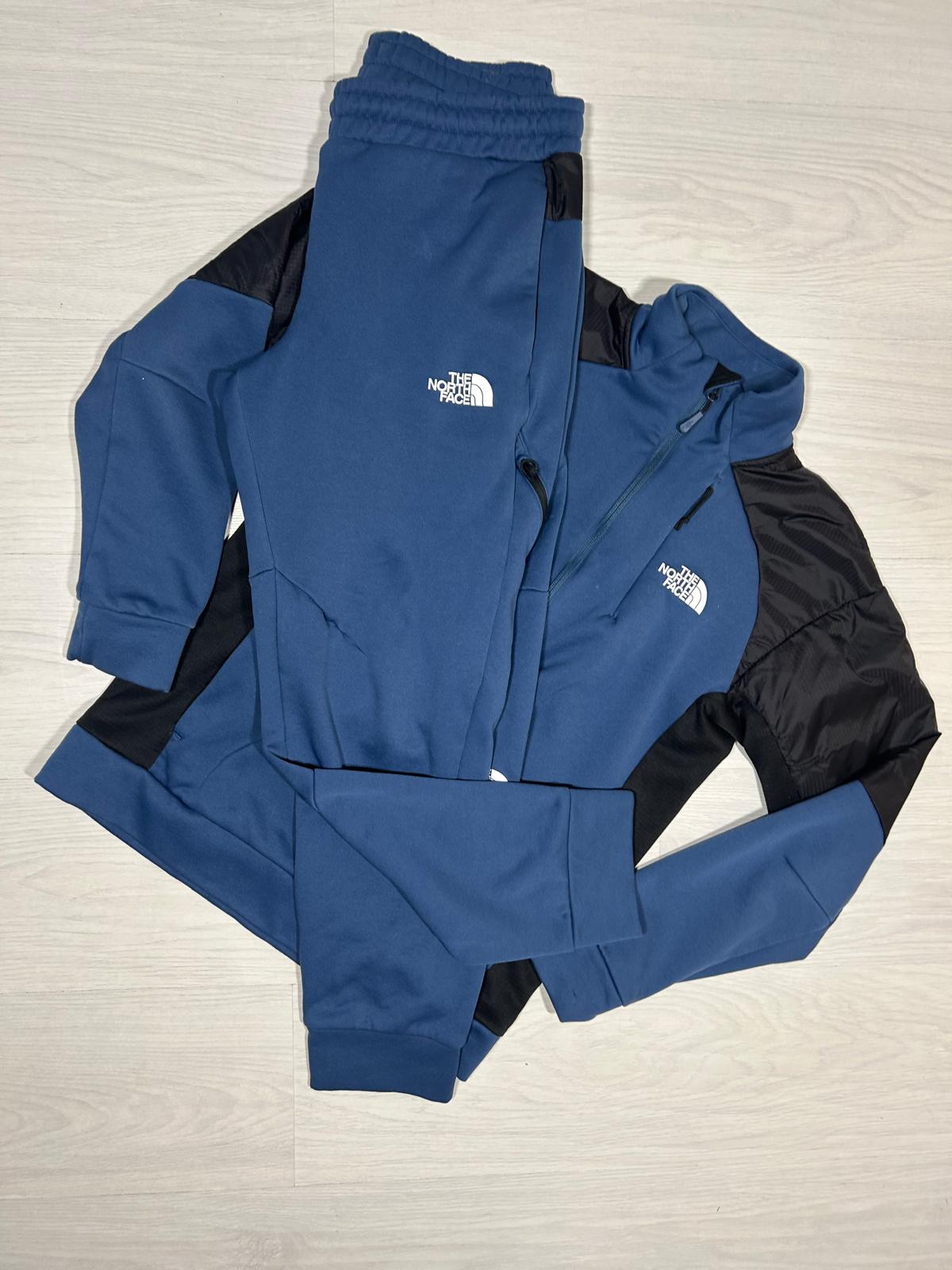 The North Face Tracksuit - S - Active Supply