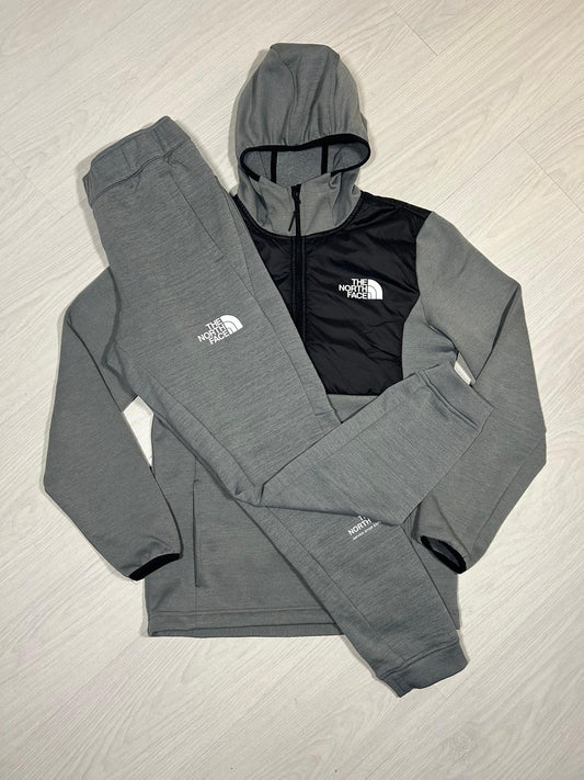 The North Face Tracksuit - S - Active Supply