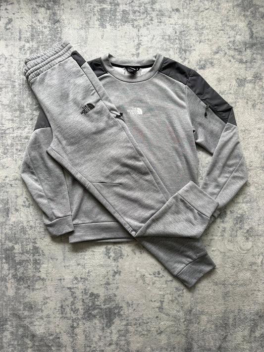 The North Face Tracksuit - S - Active Supply