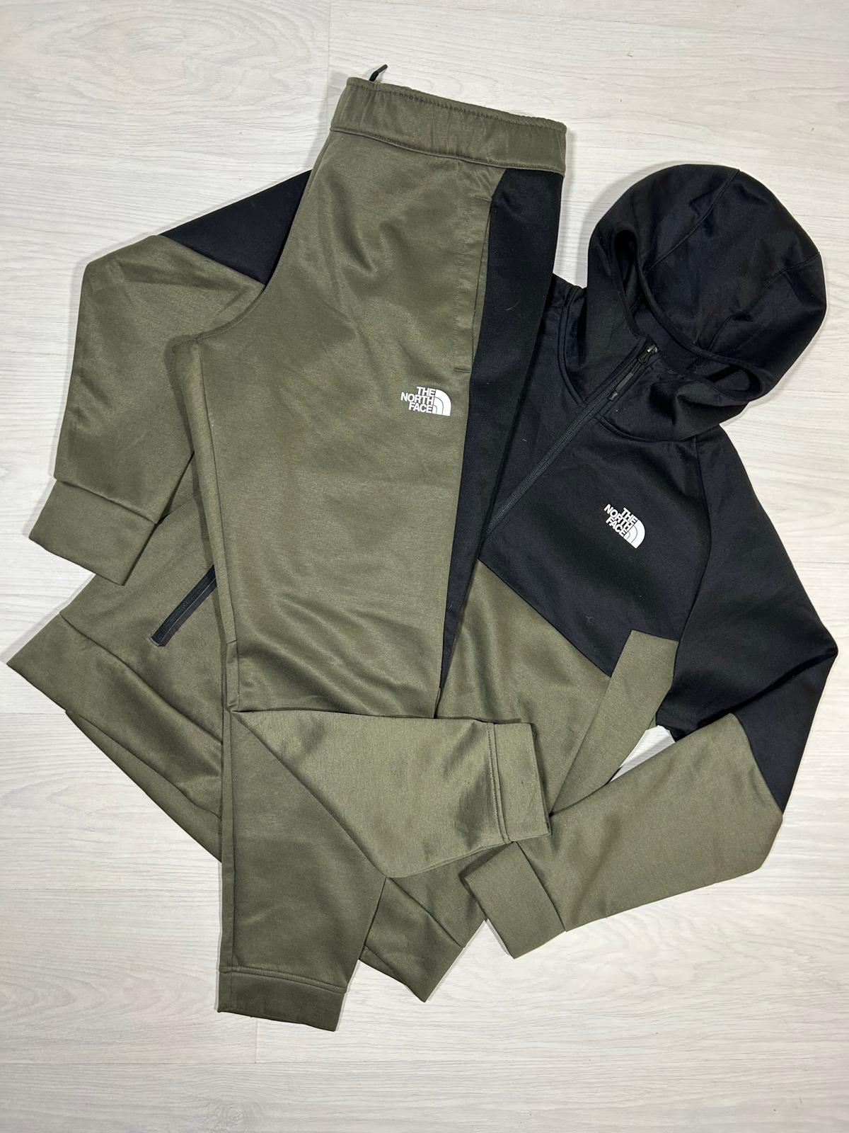 The North Face Tracksuit - XL - Active Supply