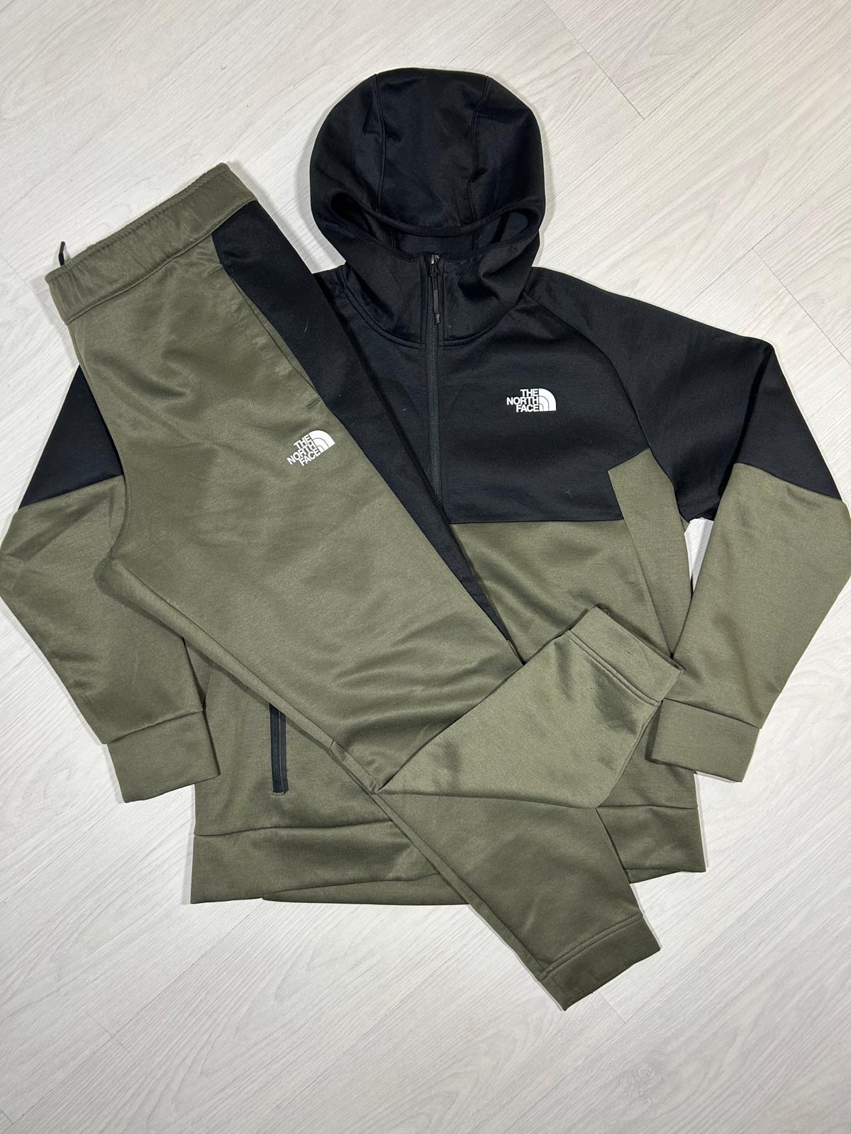 The North Face Tracksuit - XL - Active Supply