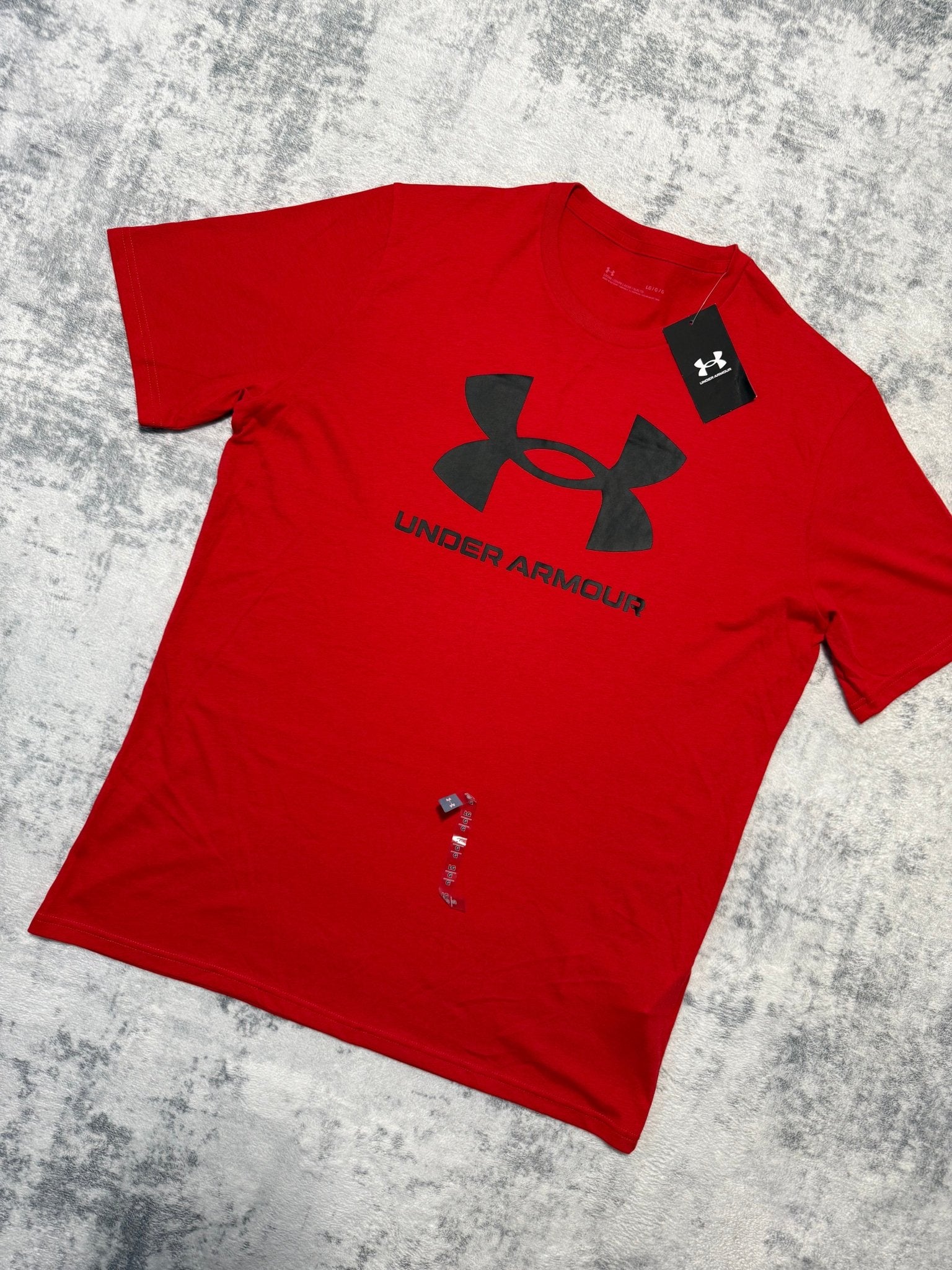 Under Armour T Shirt - L - Active Supply