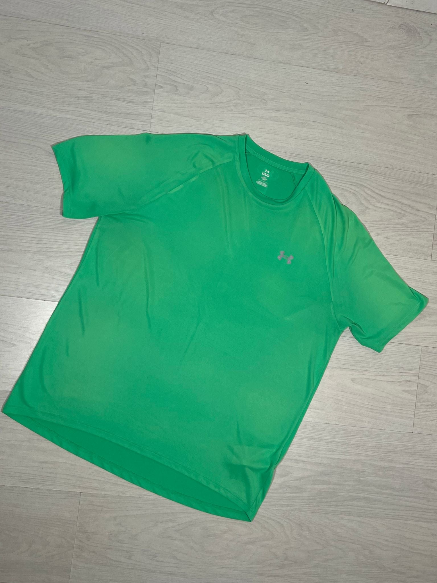 Under Armour T Shirt - L - Active Supply