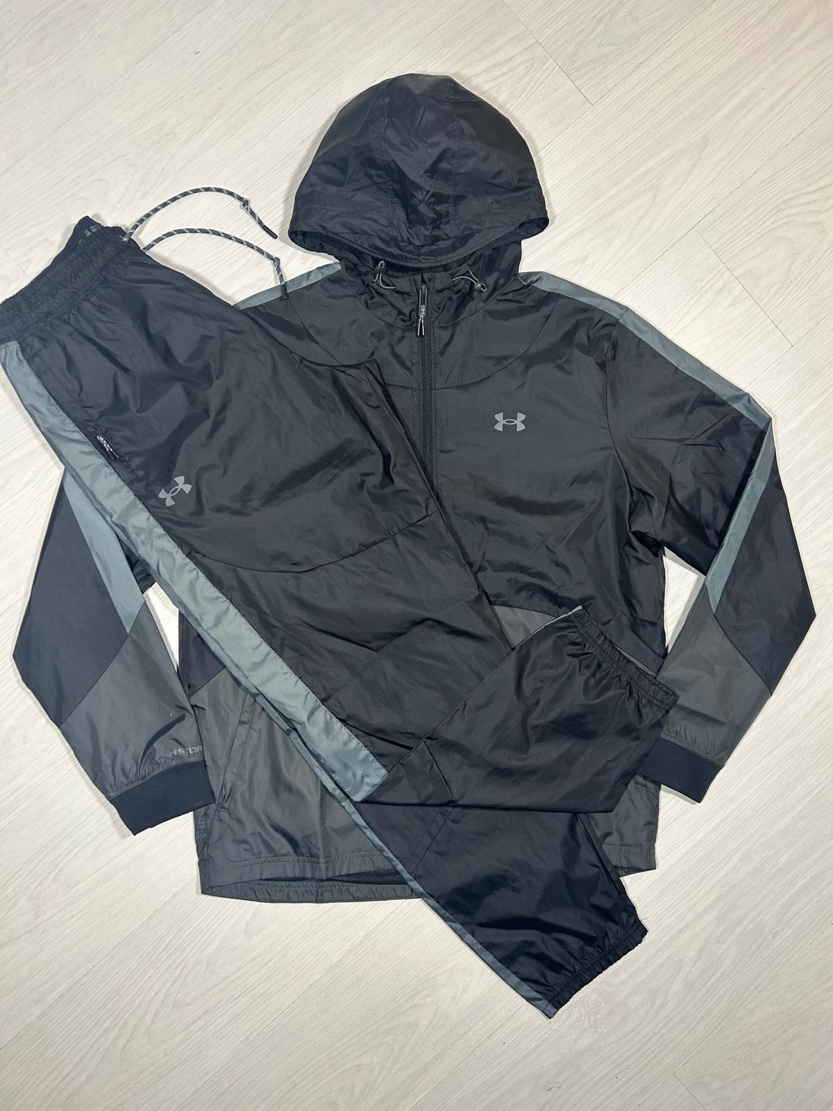 Under Armour Tracksuit - L - Active Supply