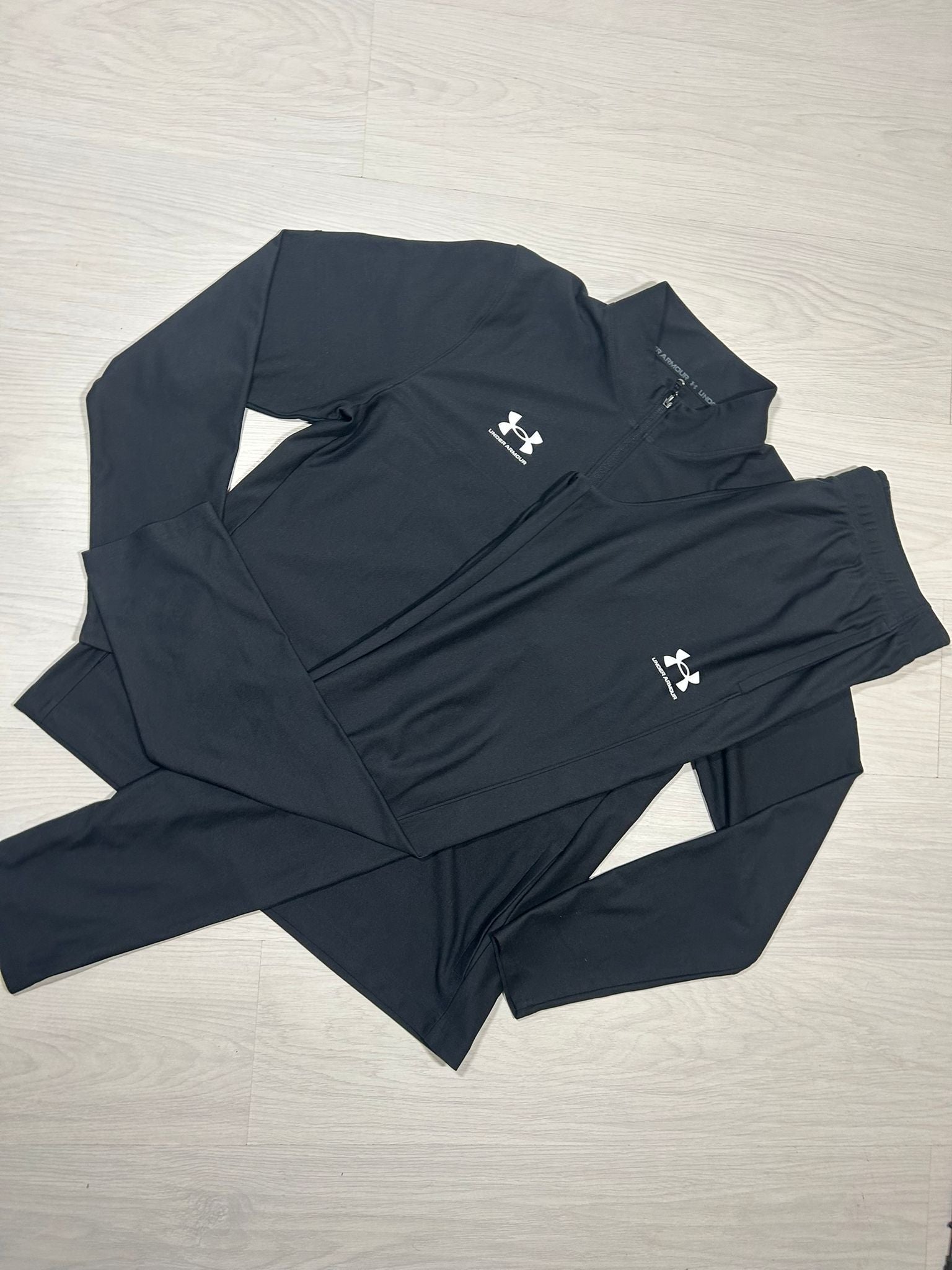 Under Armour Tracksuit - L - Active Supply