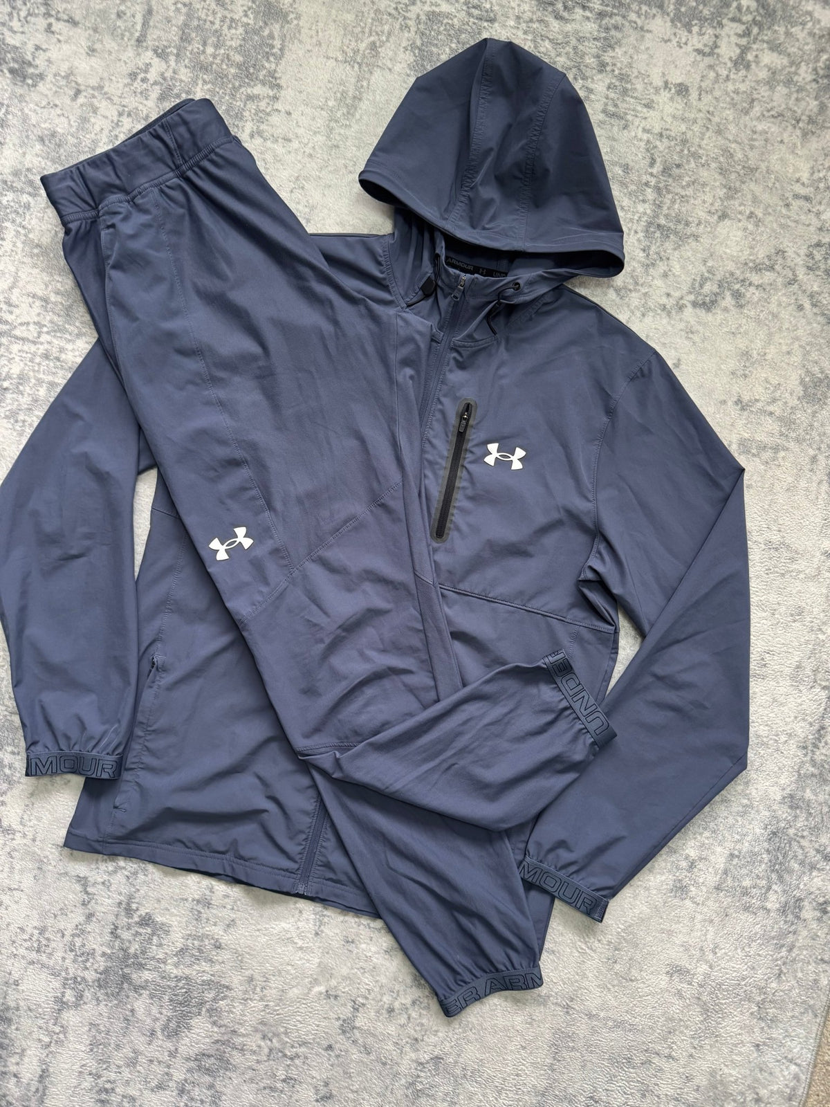 Under Armour Tracksuit - L - Active Supply