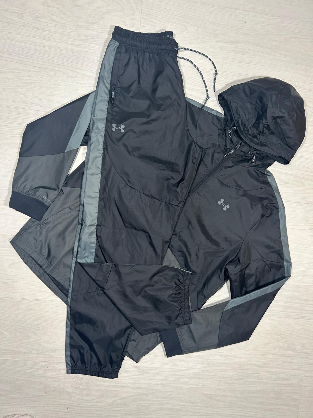 Under Armour Tracksuit - L - Active Supply