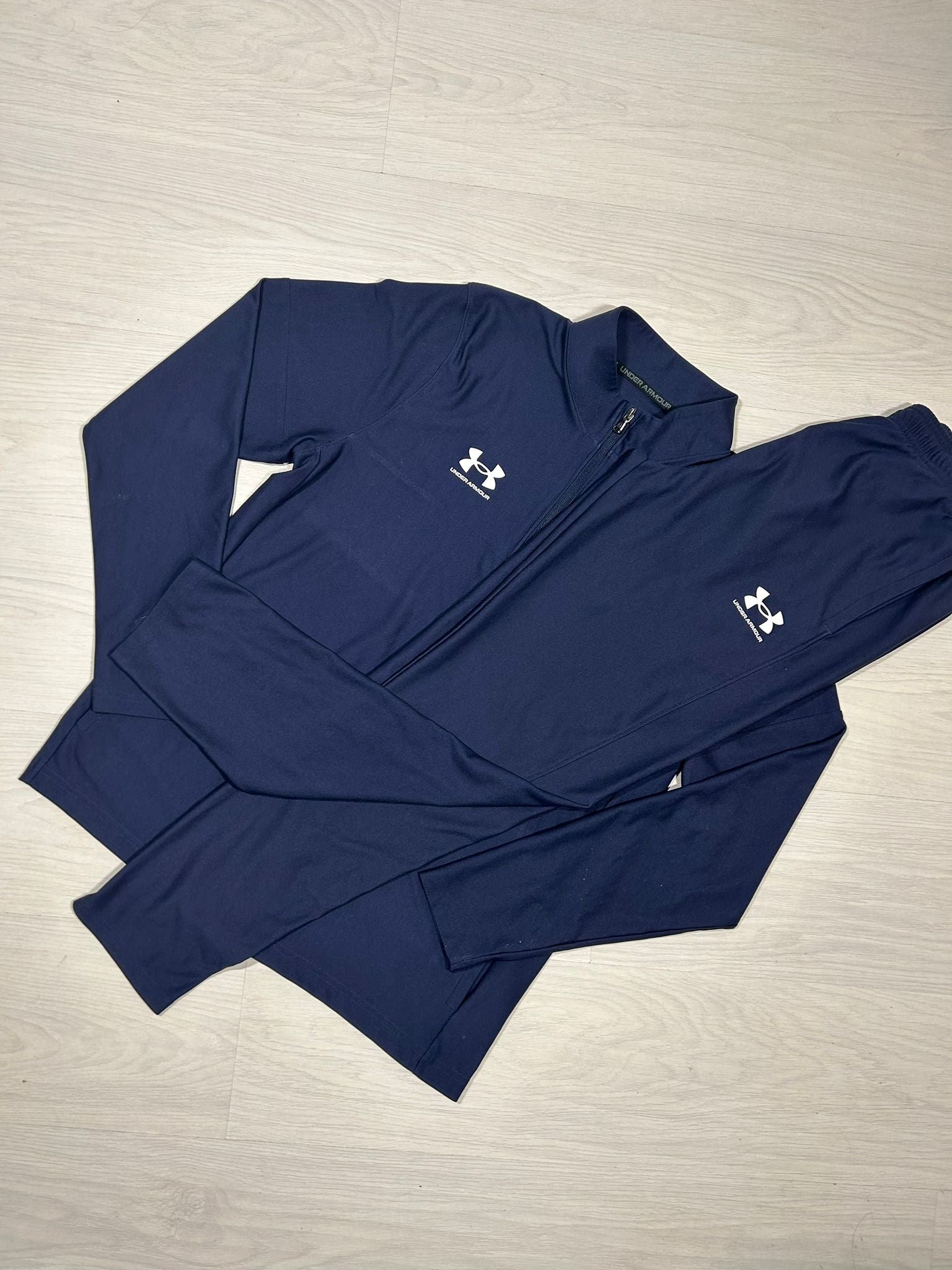 Under Armour Tracksuit - L - Active Supply