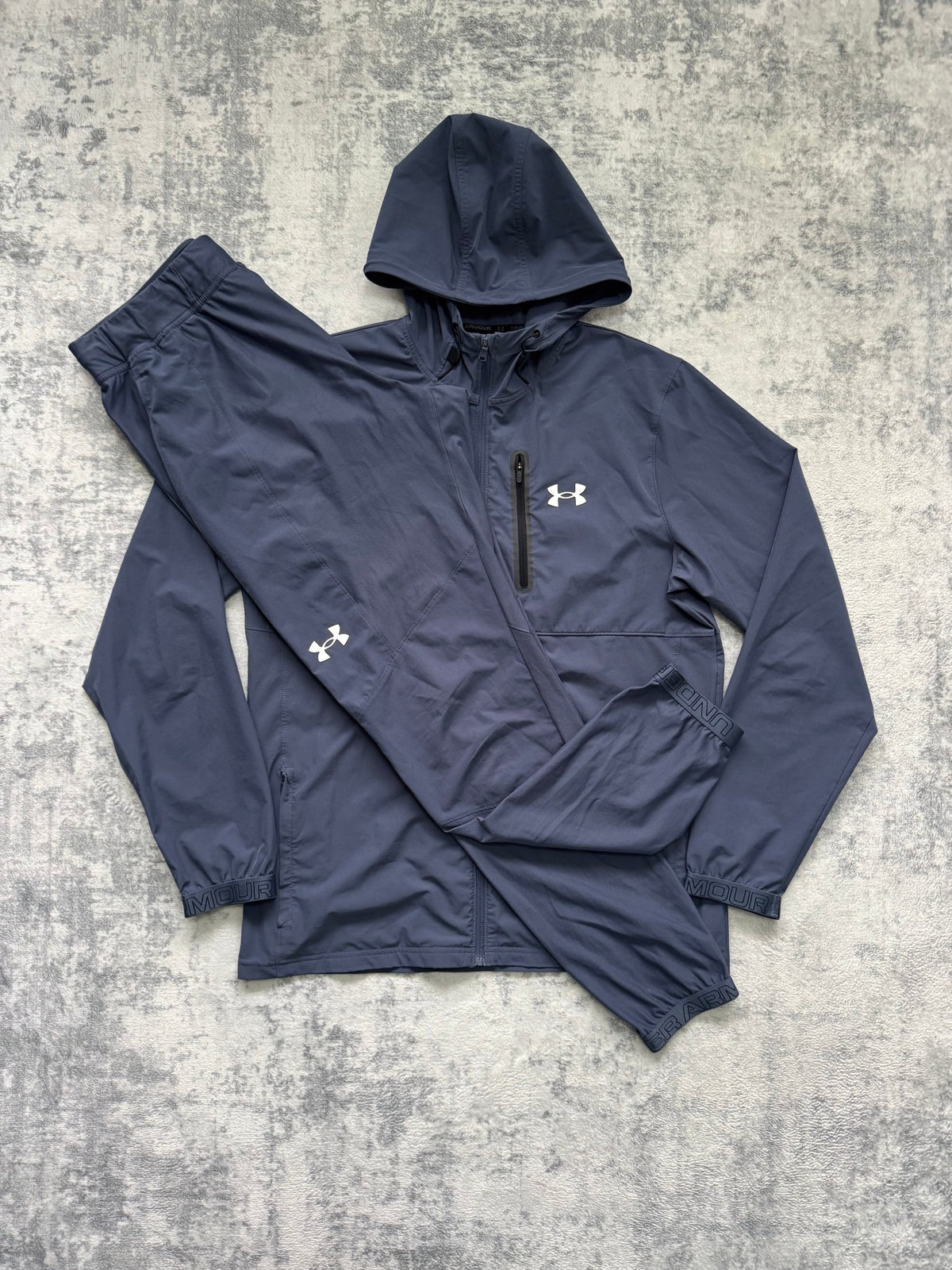 Under Armour Tracksuit - L - Active Supply
