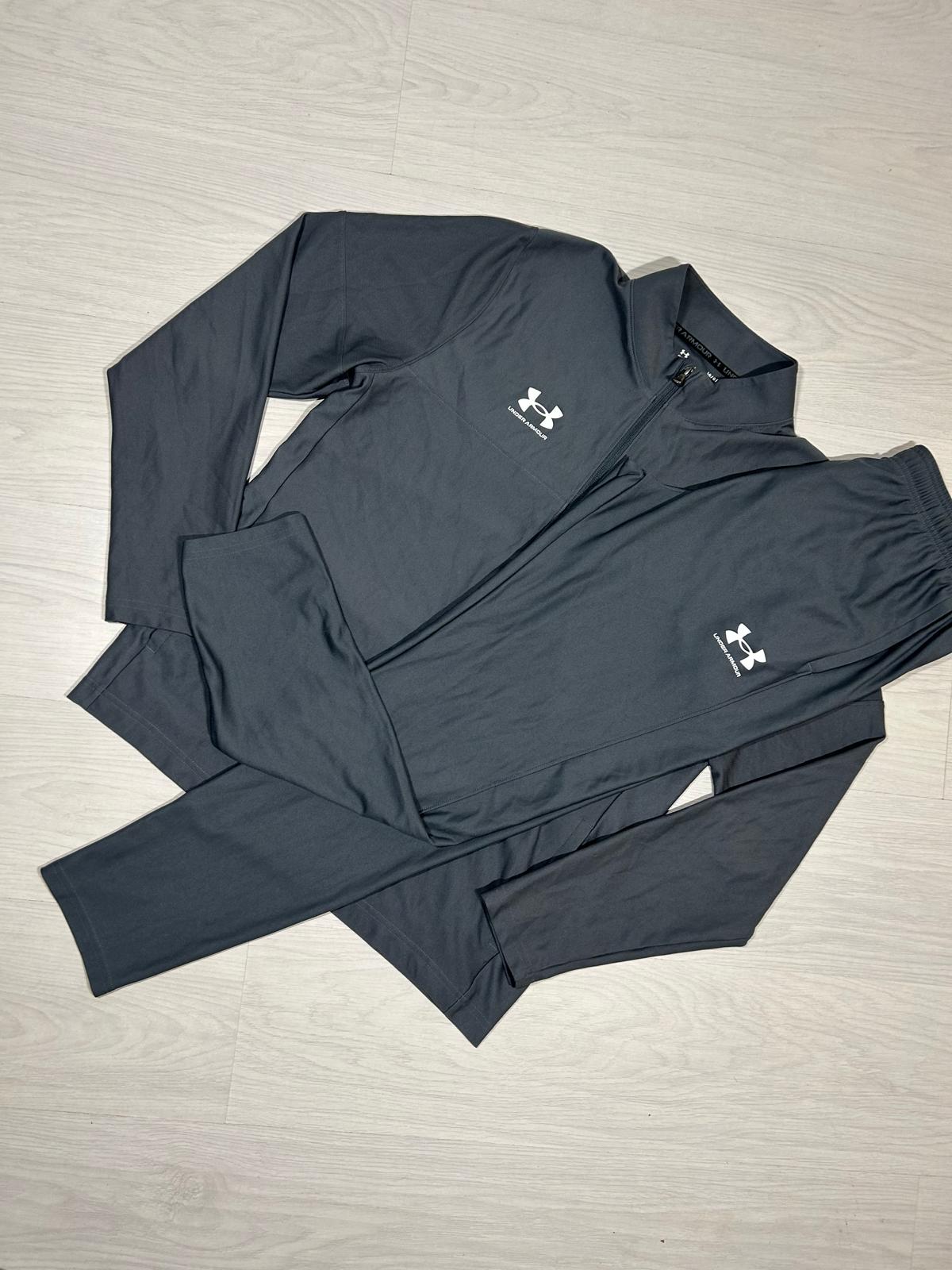 Under Armour Tracksuit - L - Active Supply