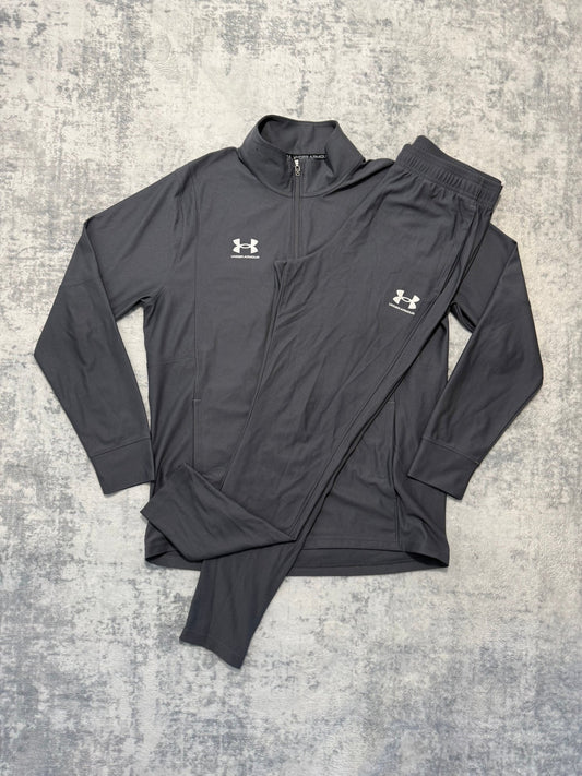 Under Armour Tracksuit - L - Active Supply