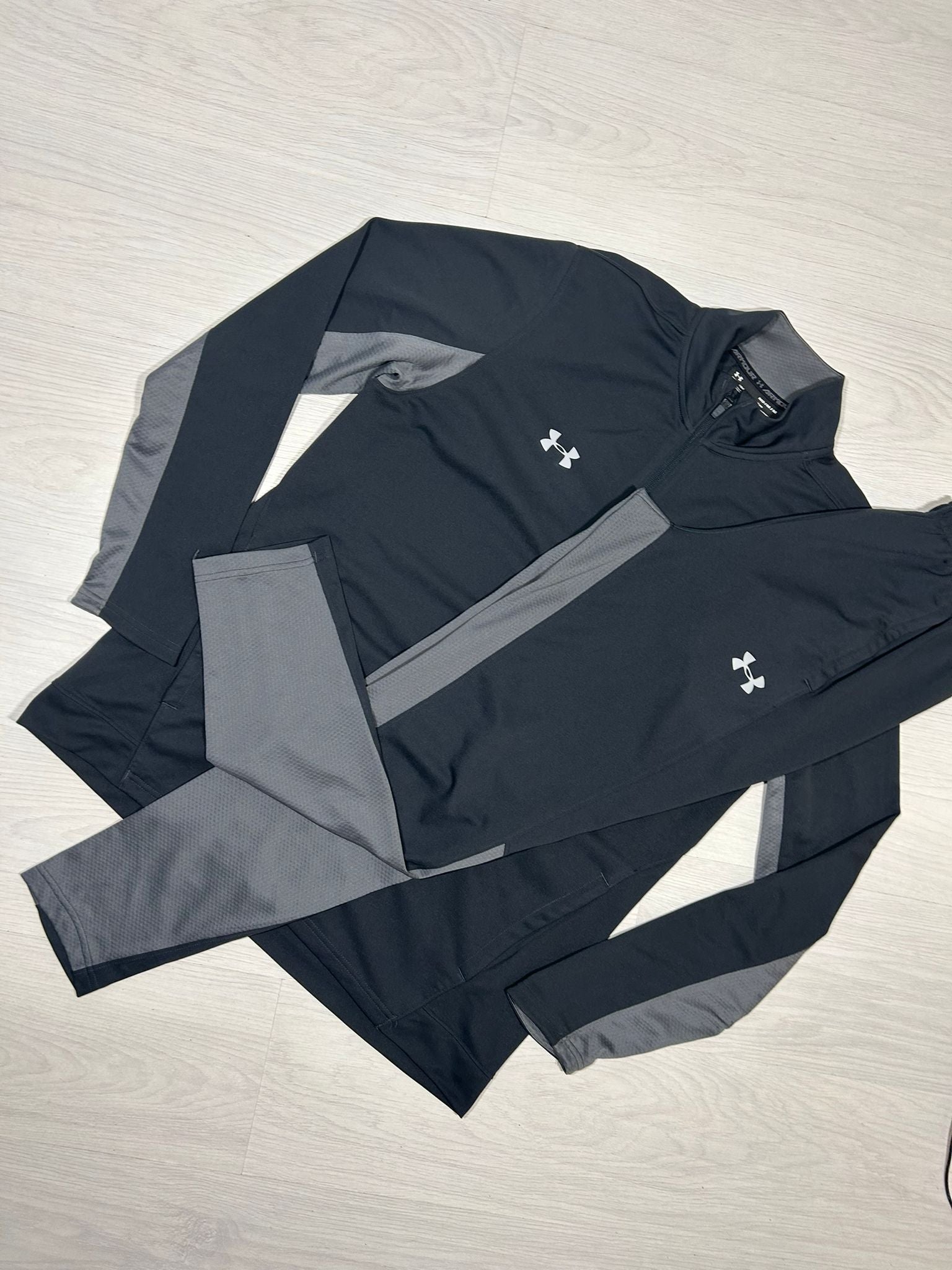 Under Armour Tracksuit - M - Active Supply