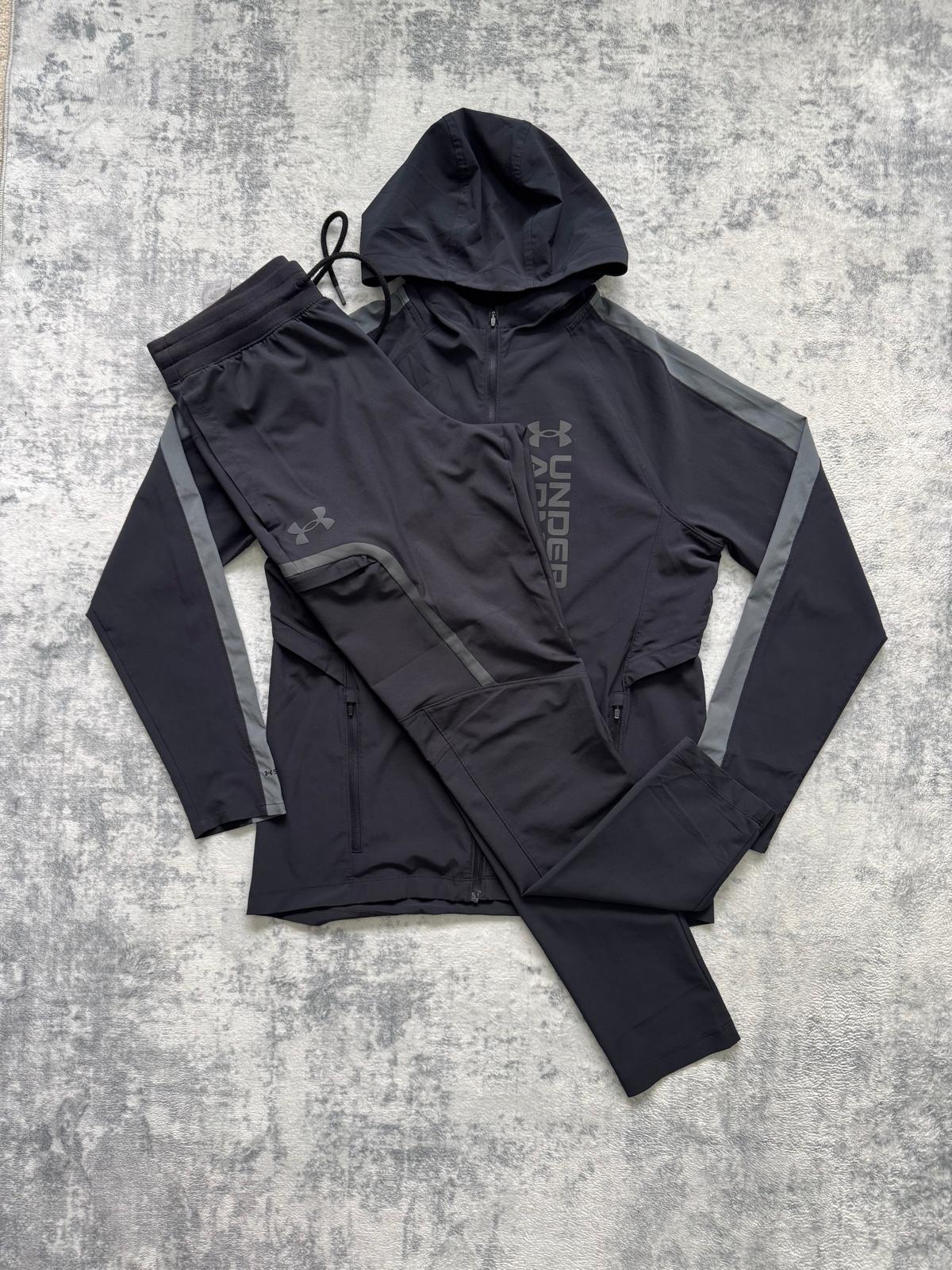 Under Armour Tracksuit - M - Active Supply