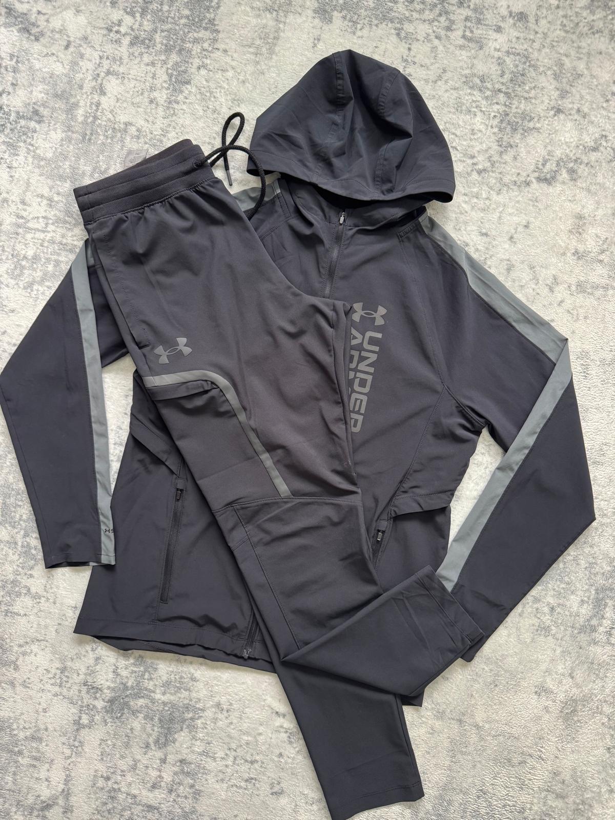 Under Armour Tracksuit - M - Active Supply