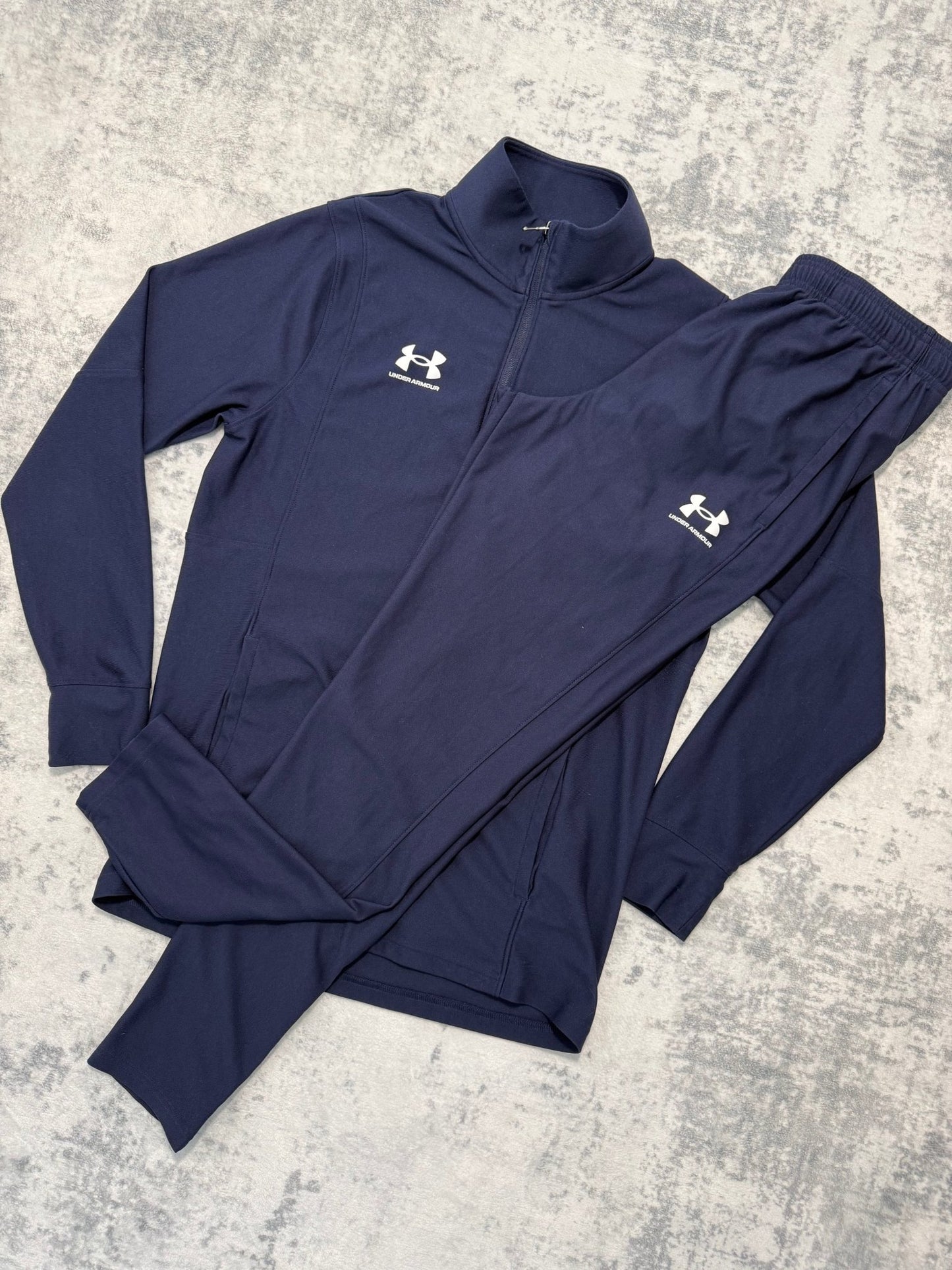Under Armour Tracksuit - M - Active Supply