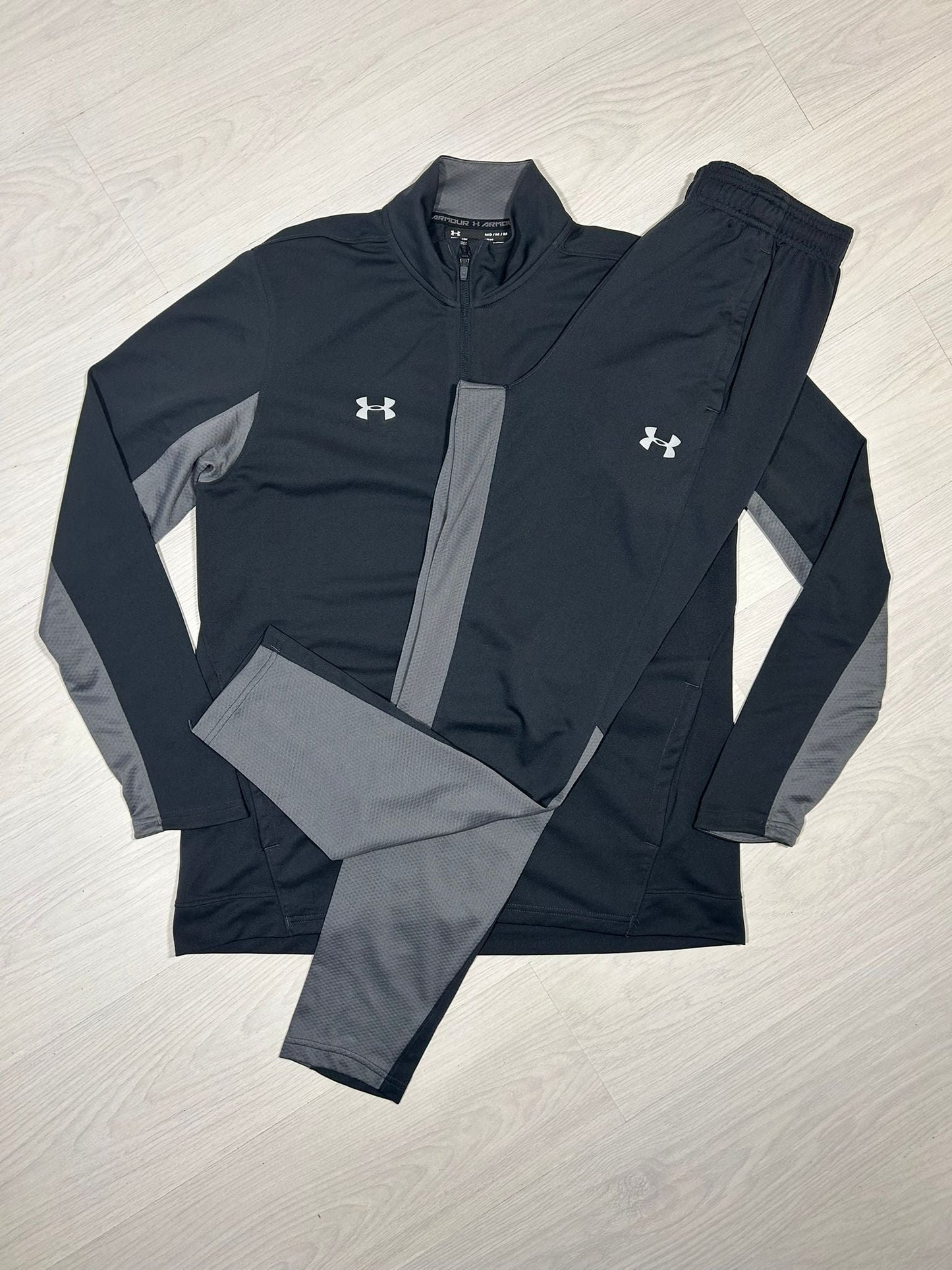 Under Armour Tracksuit - M - Active Supply