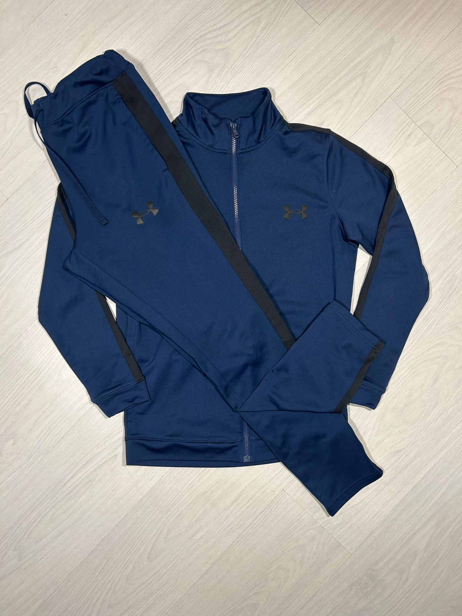 Under Armour Tracksuit - S - Active Supply