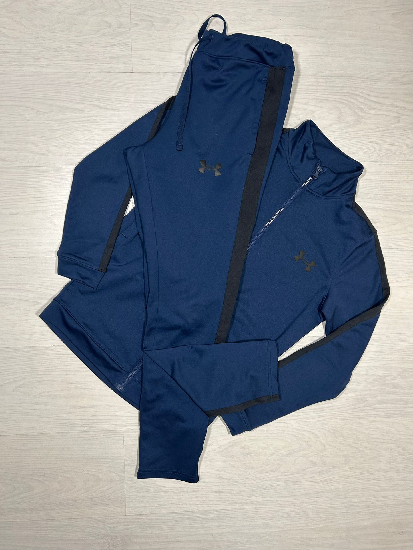 Under Armour Tracksuit - S - Active Supply