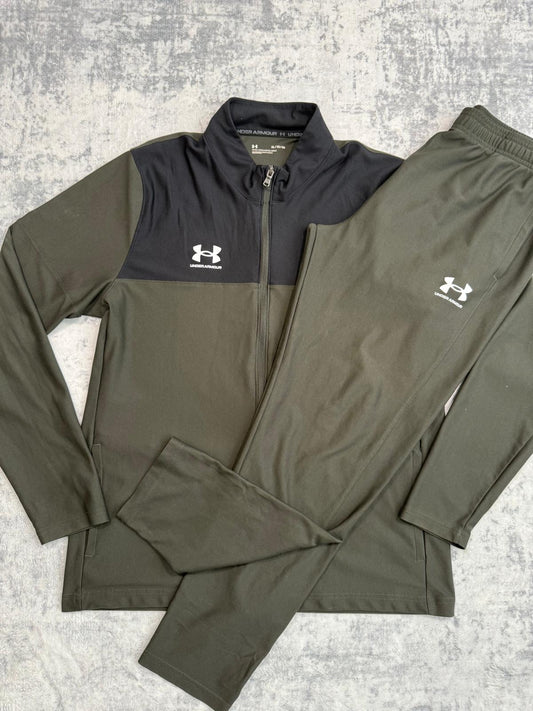 Under Armour Tracksuit - XL - Active Supply