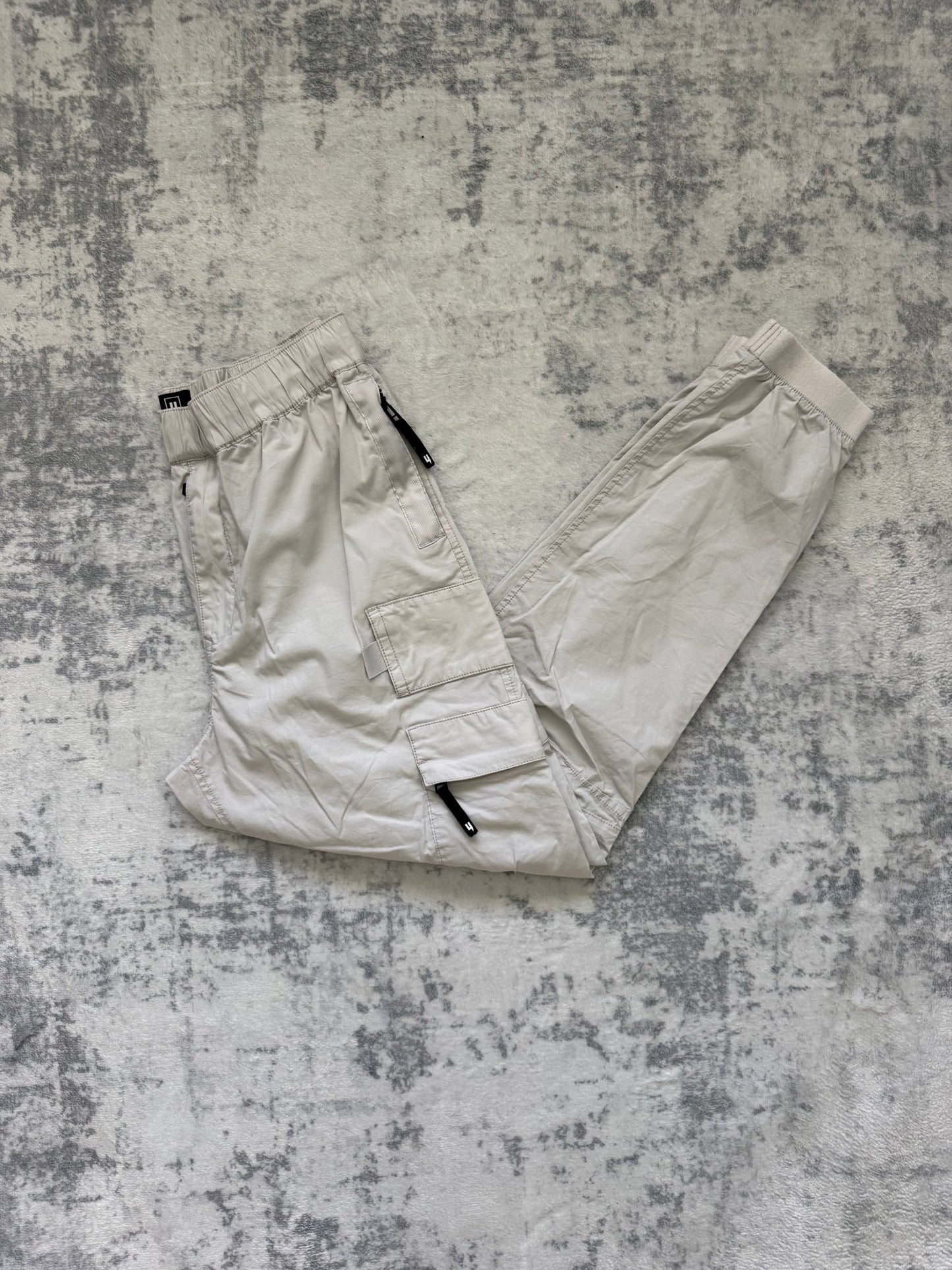 Yelir World Cargos - S - Active Supply