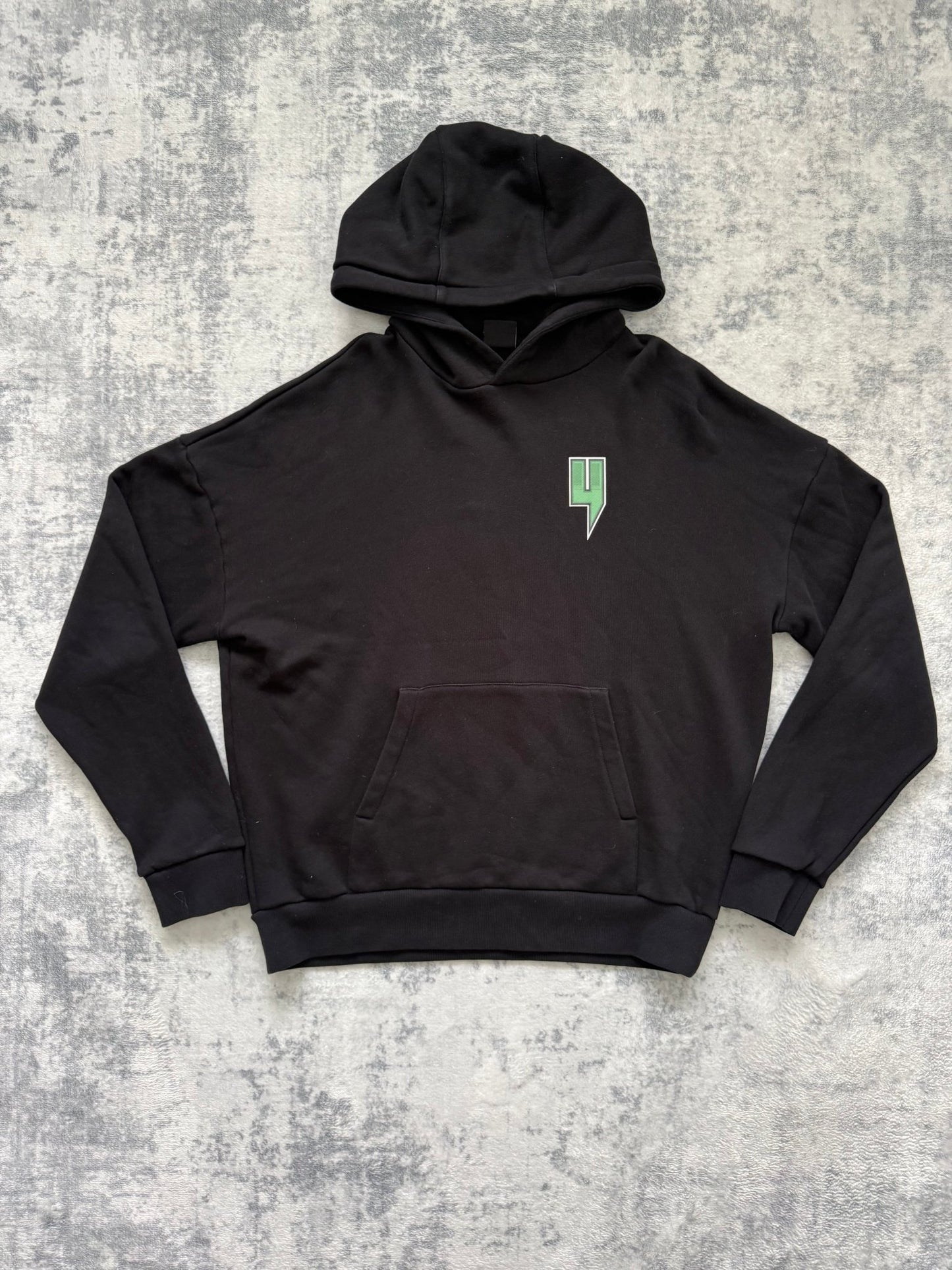 Yelir World Hoodie - M - Active Supply