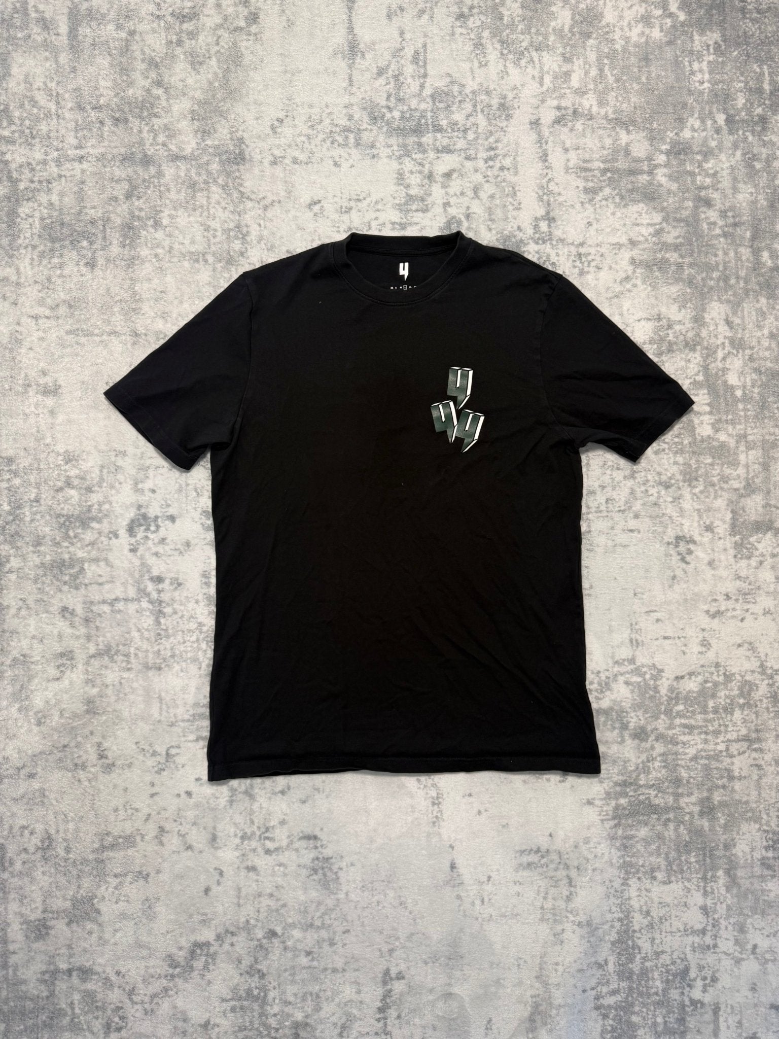 Yelir World T Shirt - L - Active Supply