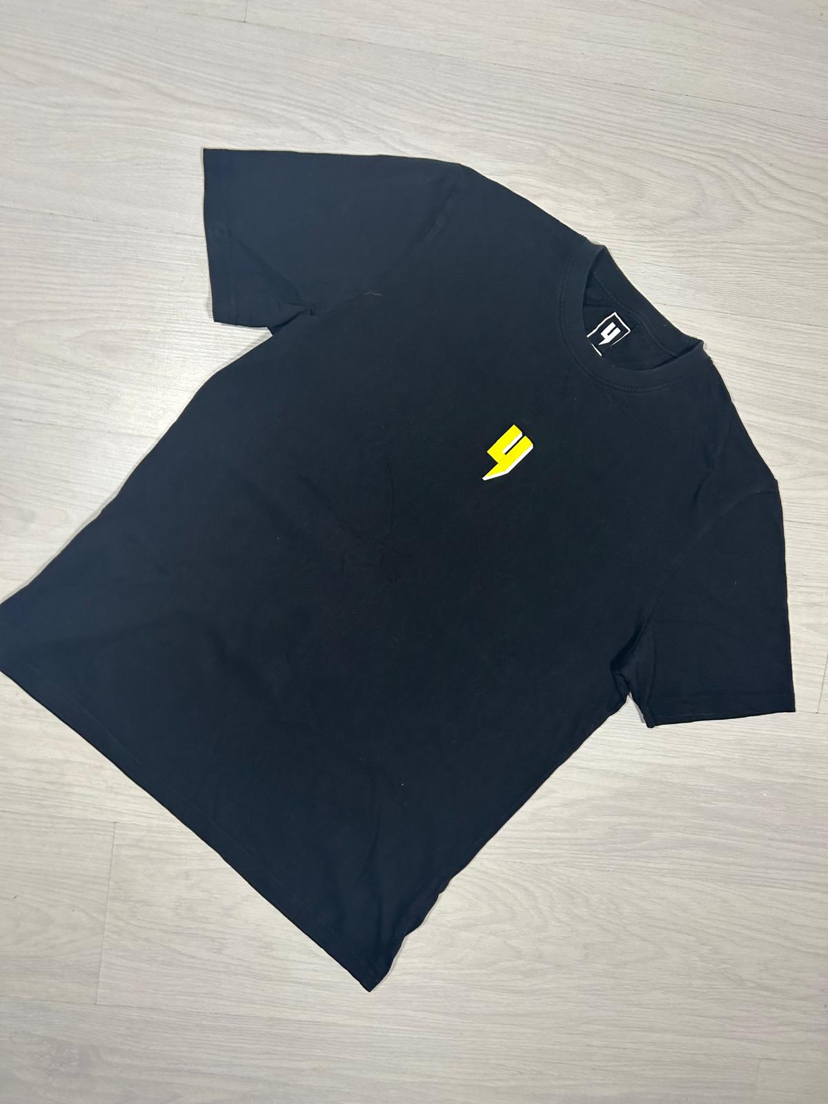 Yelir World T Shirt - L - Active Supply