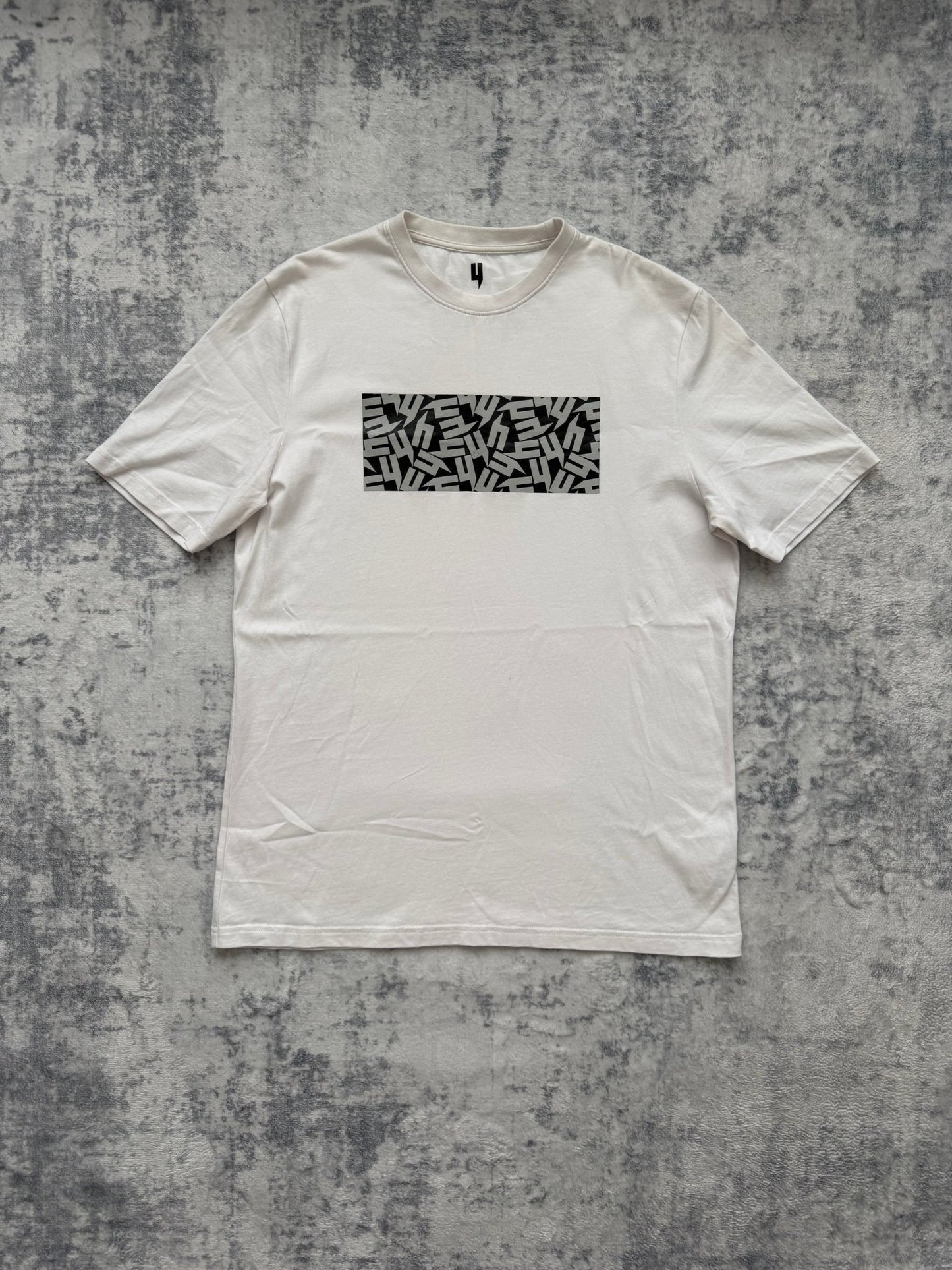 Yelir World T Shirt - L - Active Supply
