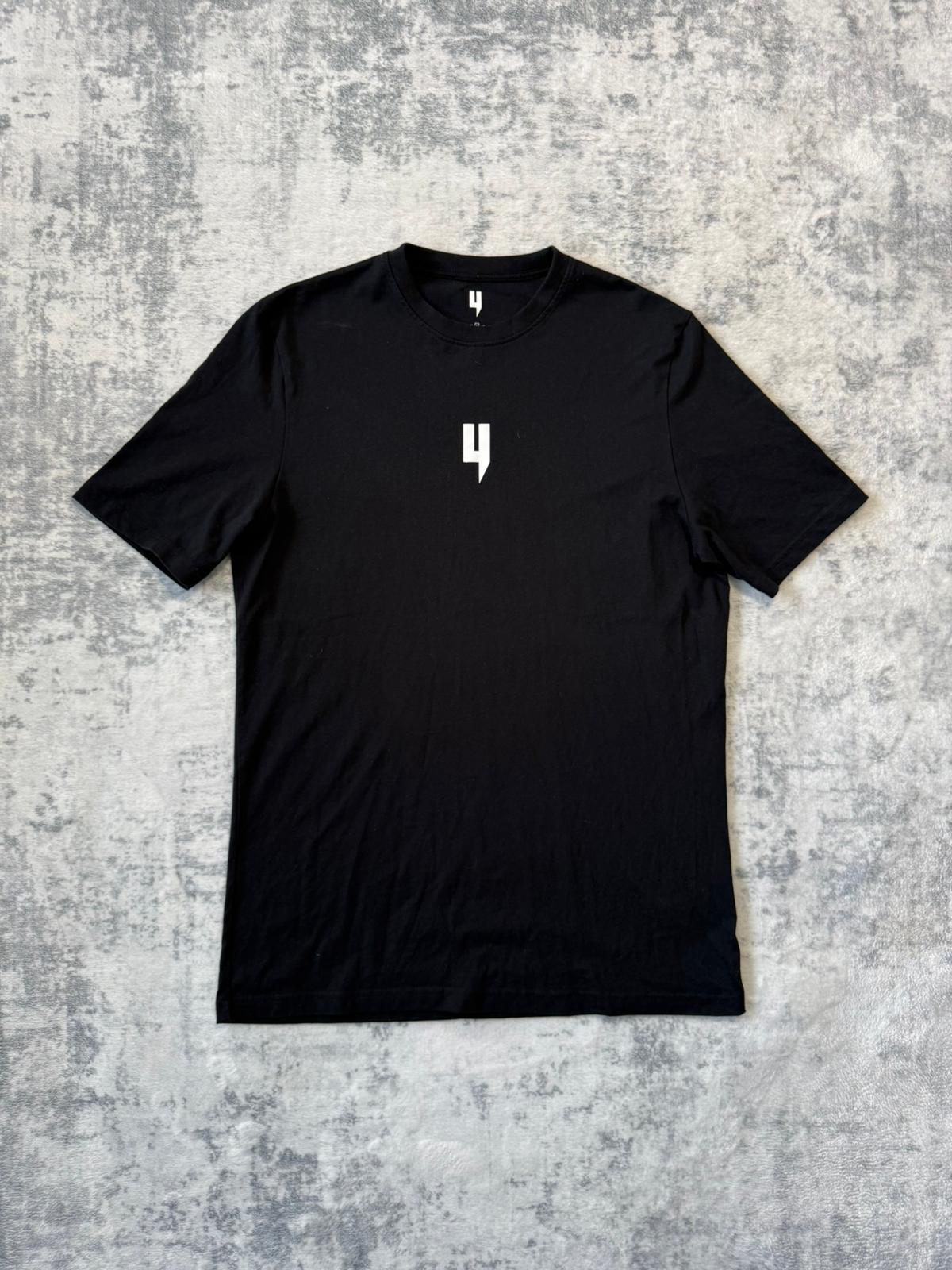 Yelir World T Shirt - L - Active Supply