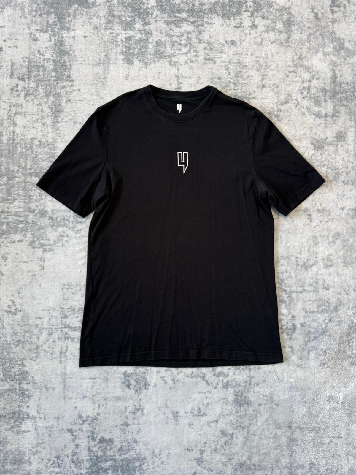 Yelir World T Shirt - L - Active Supply