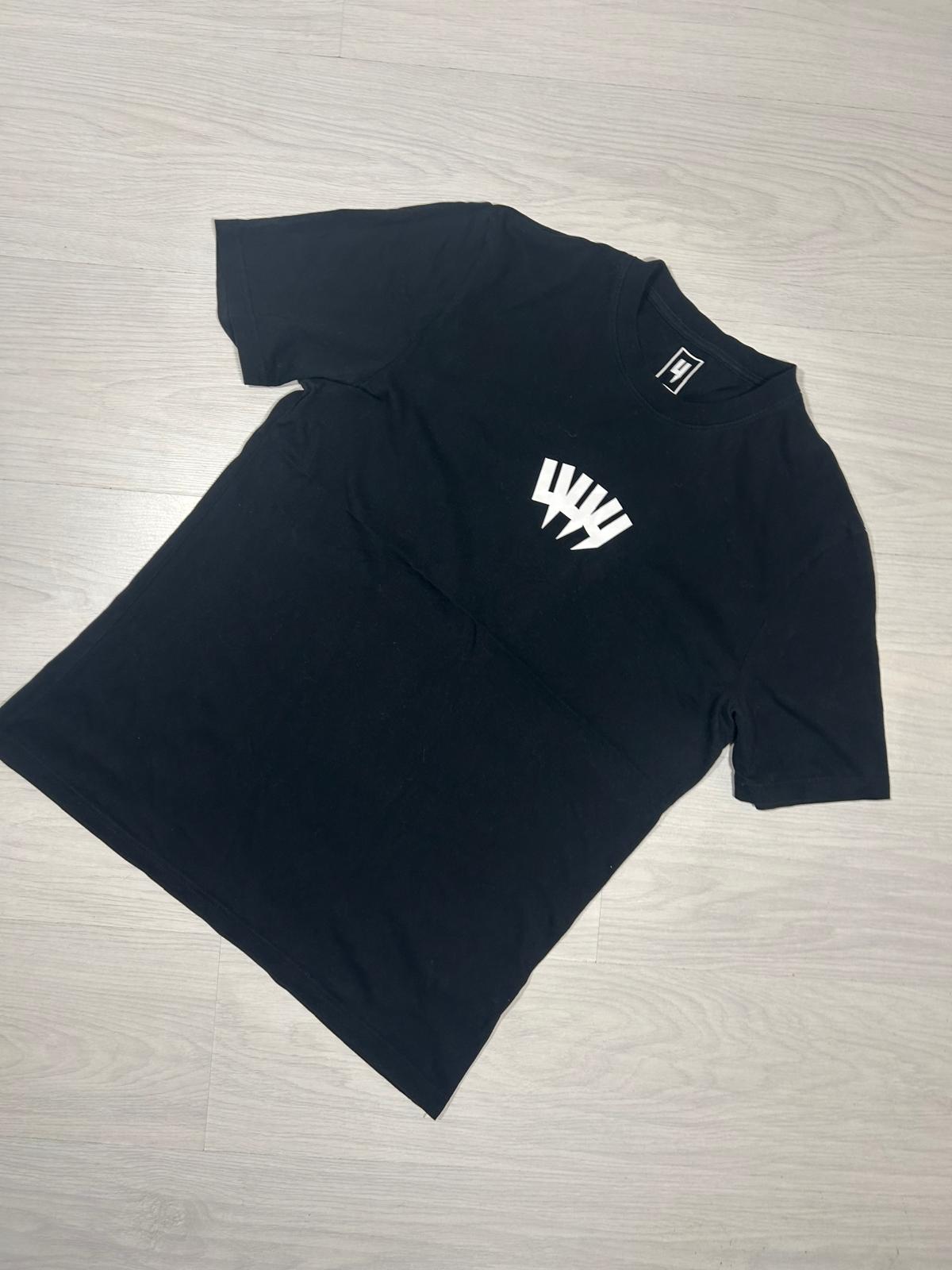 Yelir World T Shirt - M - Active Supply