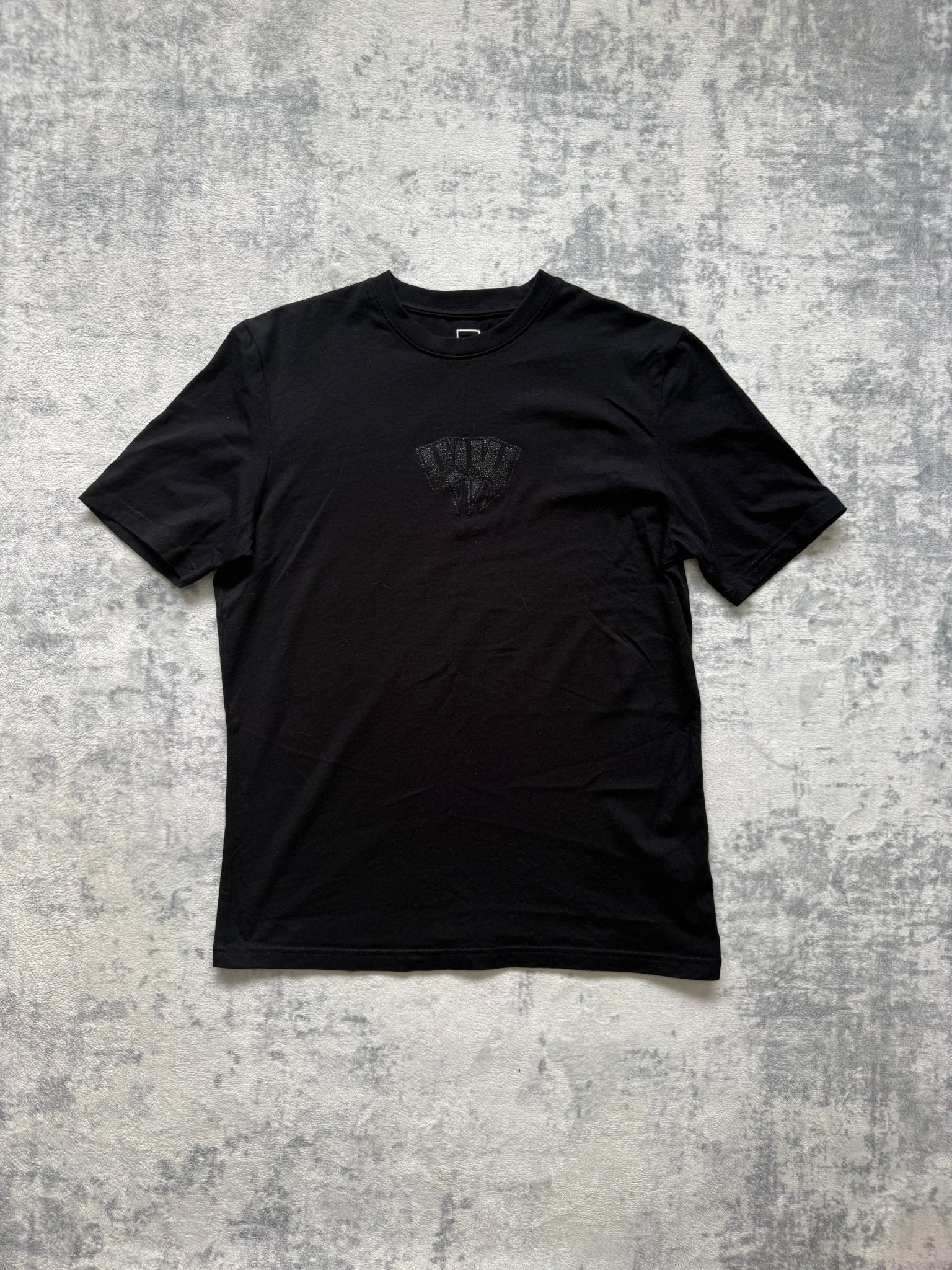 Yelir World T Shirt - M - Active Supply