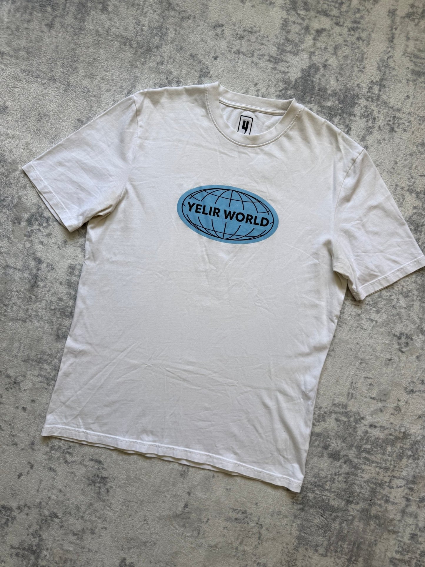 Yelir World T Shirt - M - Active Supply