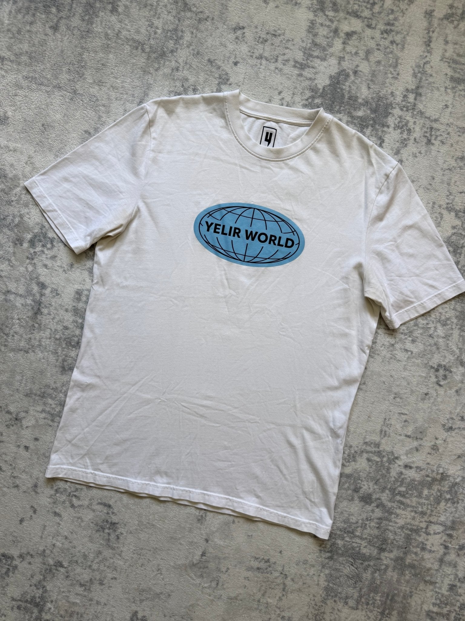 Yelir World T Shirt - M - Active Supply