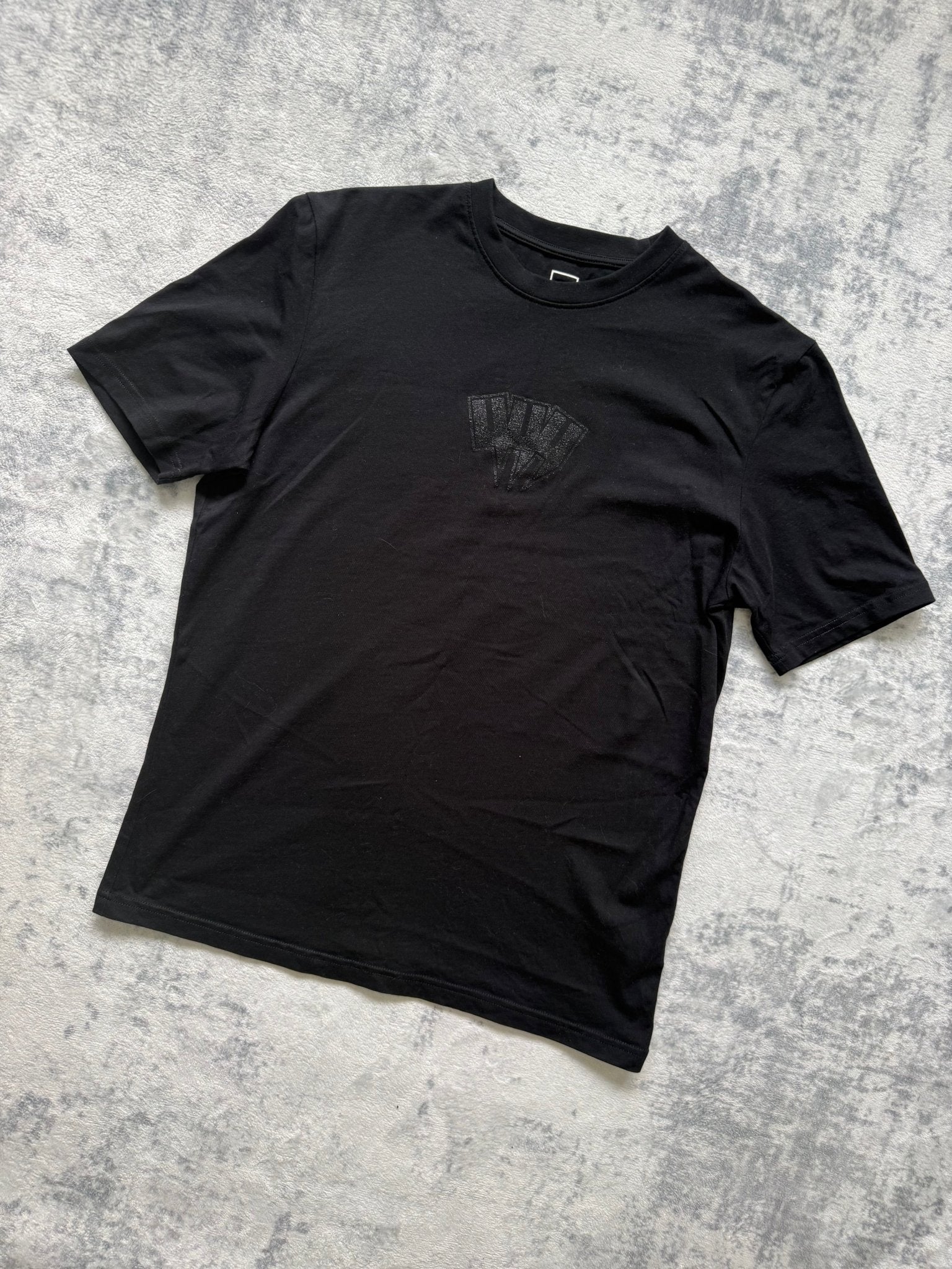 Yelir World T Shirt - M - Active Supply