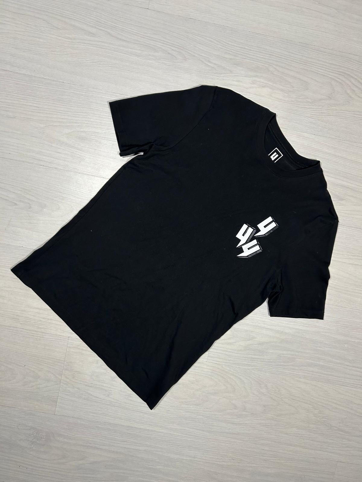 Yelir World T Shirt - S - Active Supply