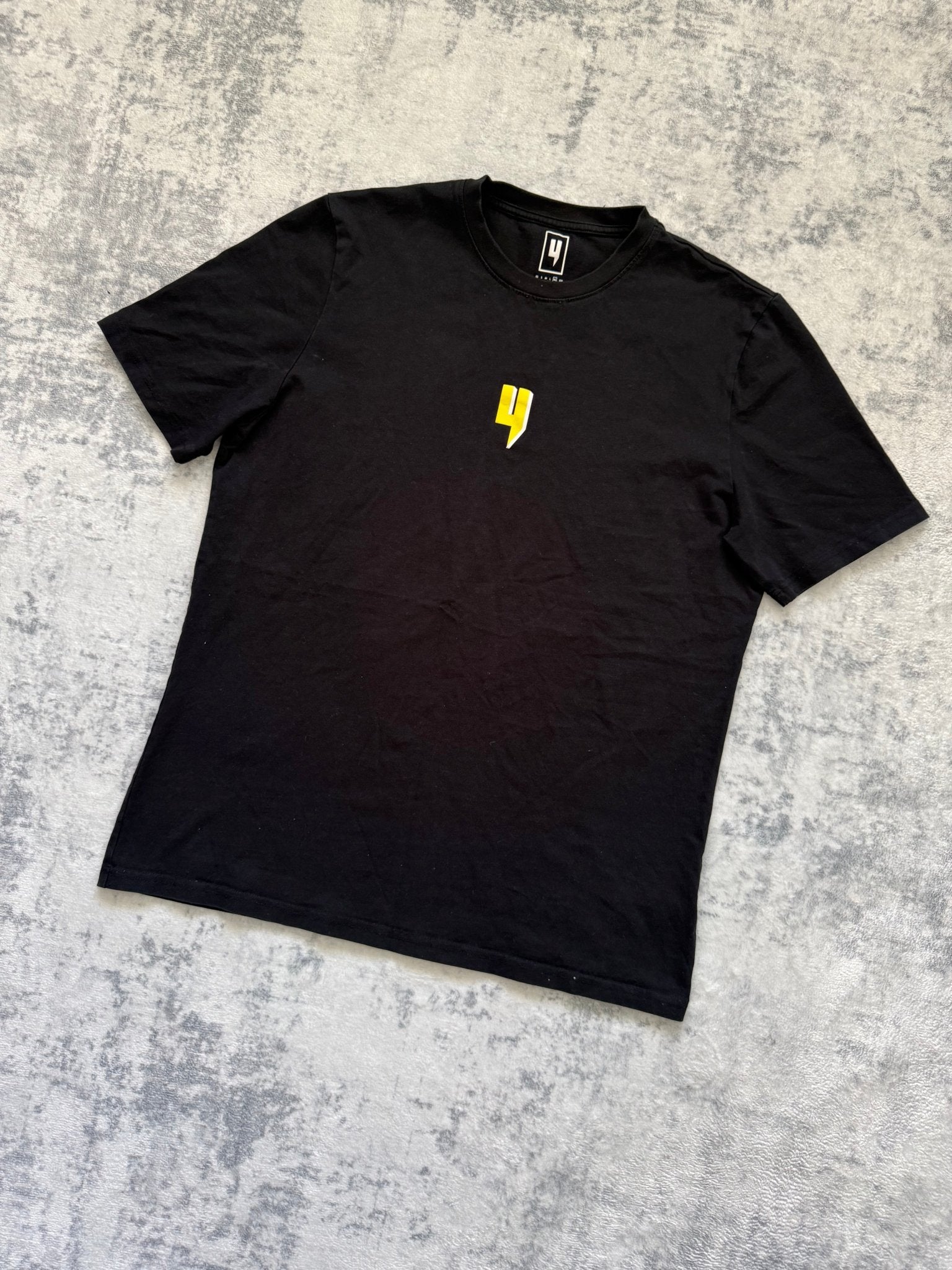 Yelir World T Shirt - XL - Active Supply
