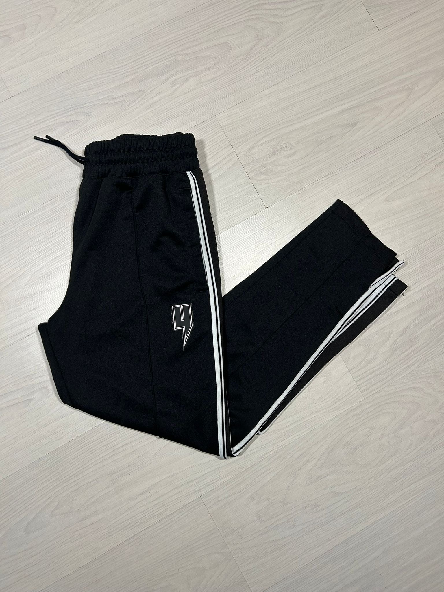 Yelir World Track Pant - M - Active Supply