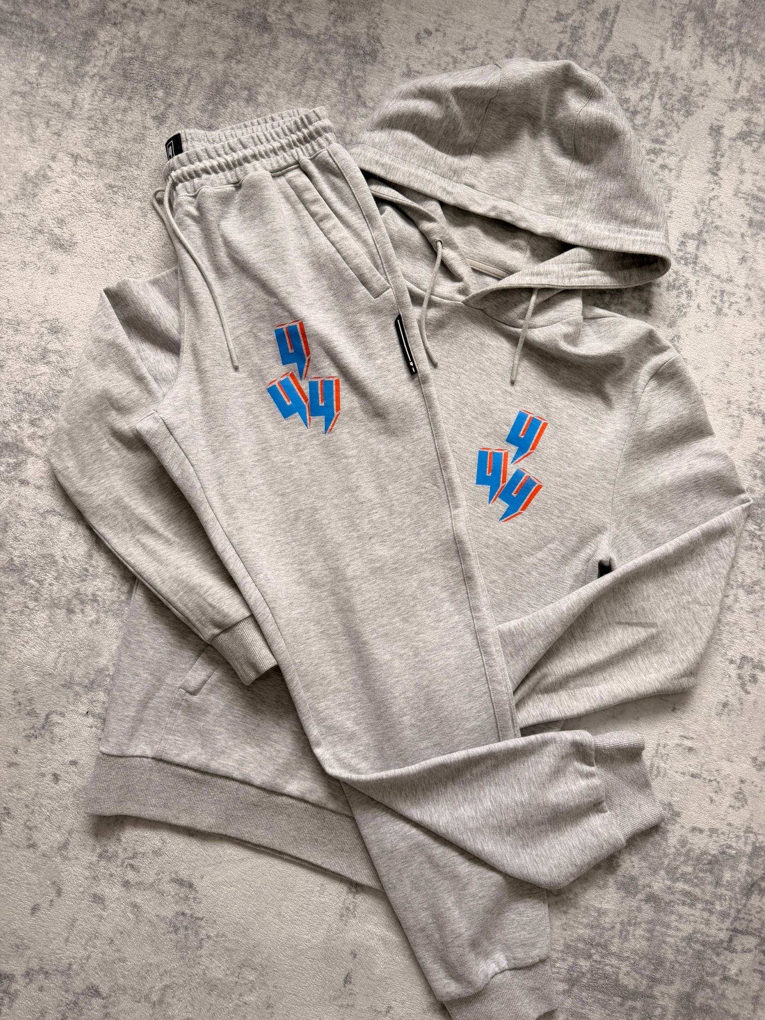 Yelir World Tracksuit - S - Active Supply