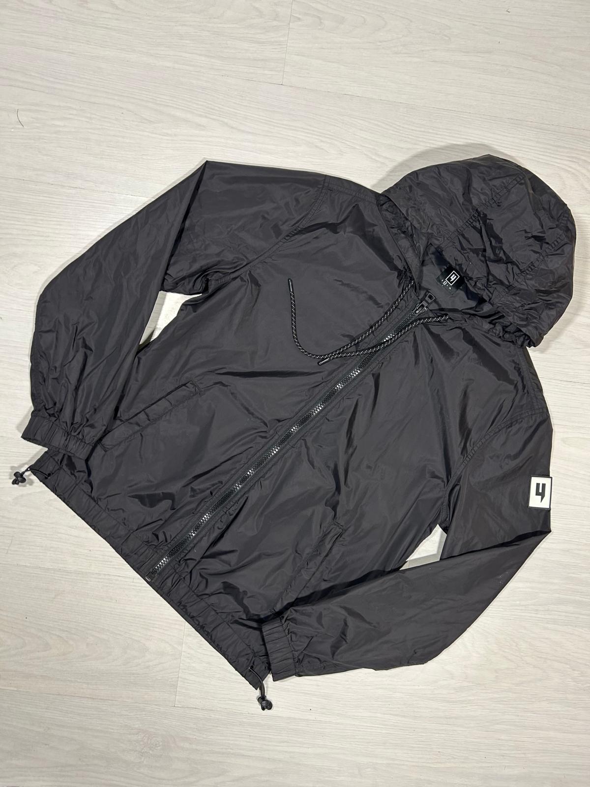 Yelir World Windcheater - M - Active Supply